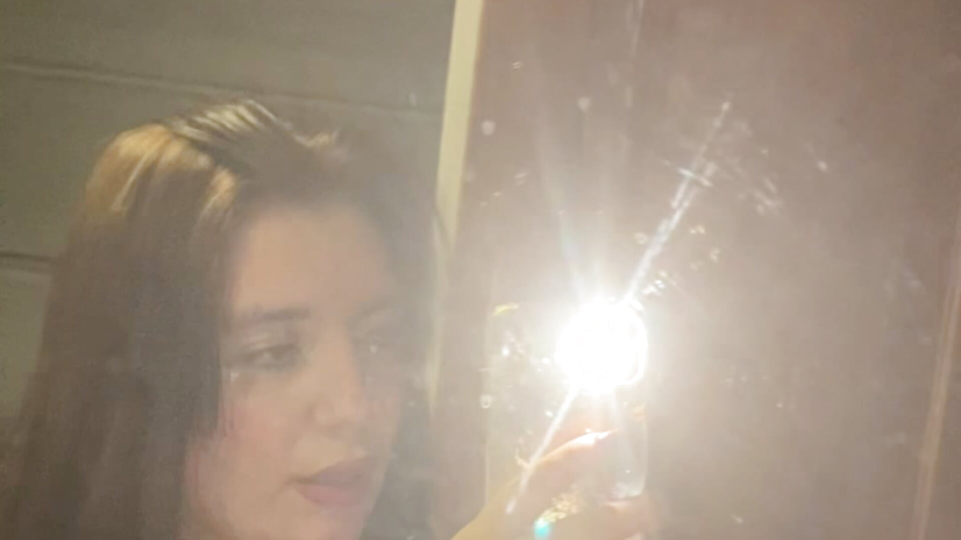 New hair - video by Vicky_Sixx cam model