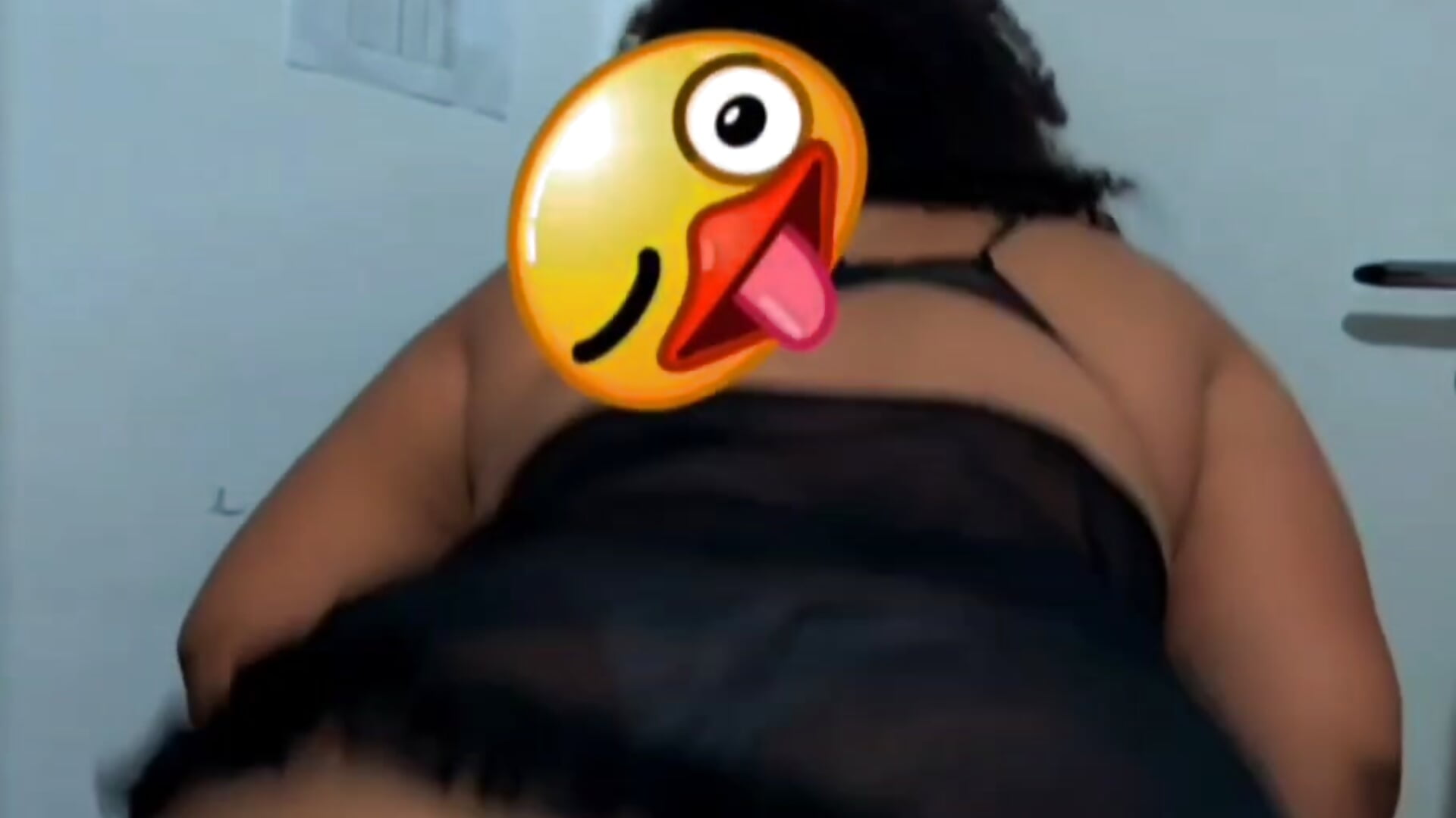 Bota ? 🥵😈😈🔥 - vidéo du modèle de showcams jadeamourim__