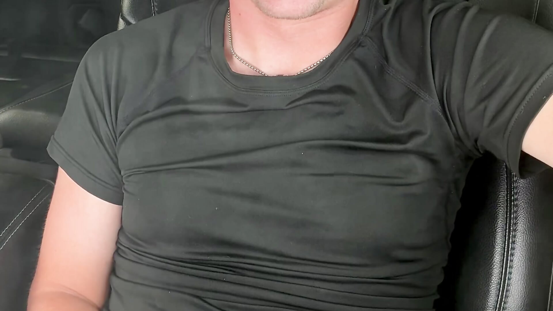 JEEP JERK CUMSHOW - video by uncut_luke cam model