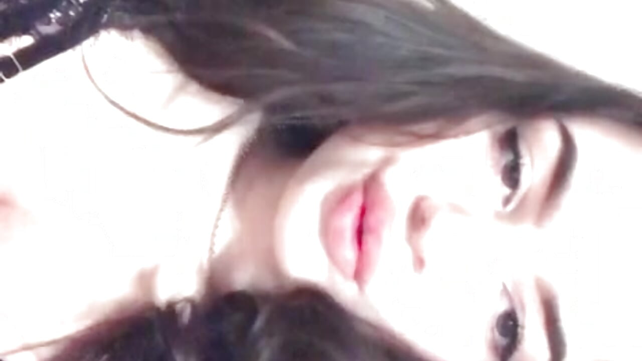 me - วิดีโอโดย Ruby_Onix