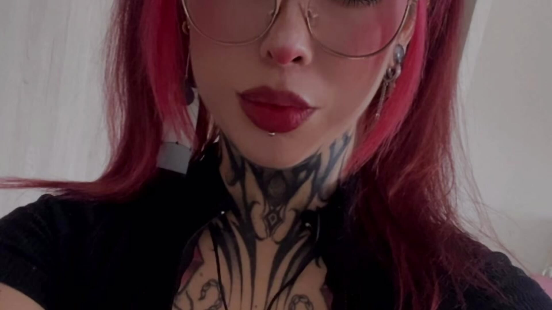 😸 - video by aphroditebloom cam model