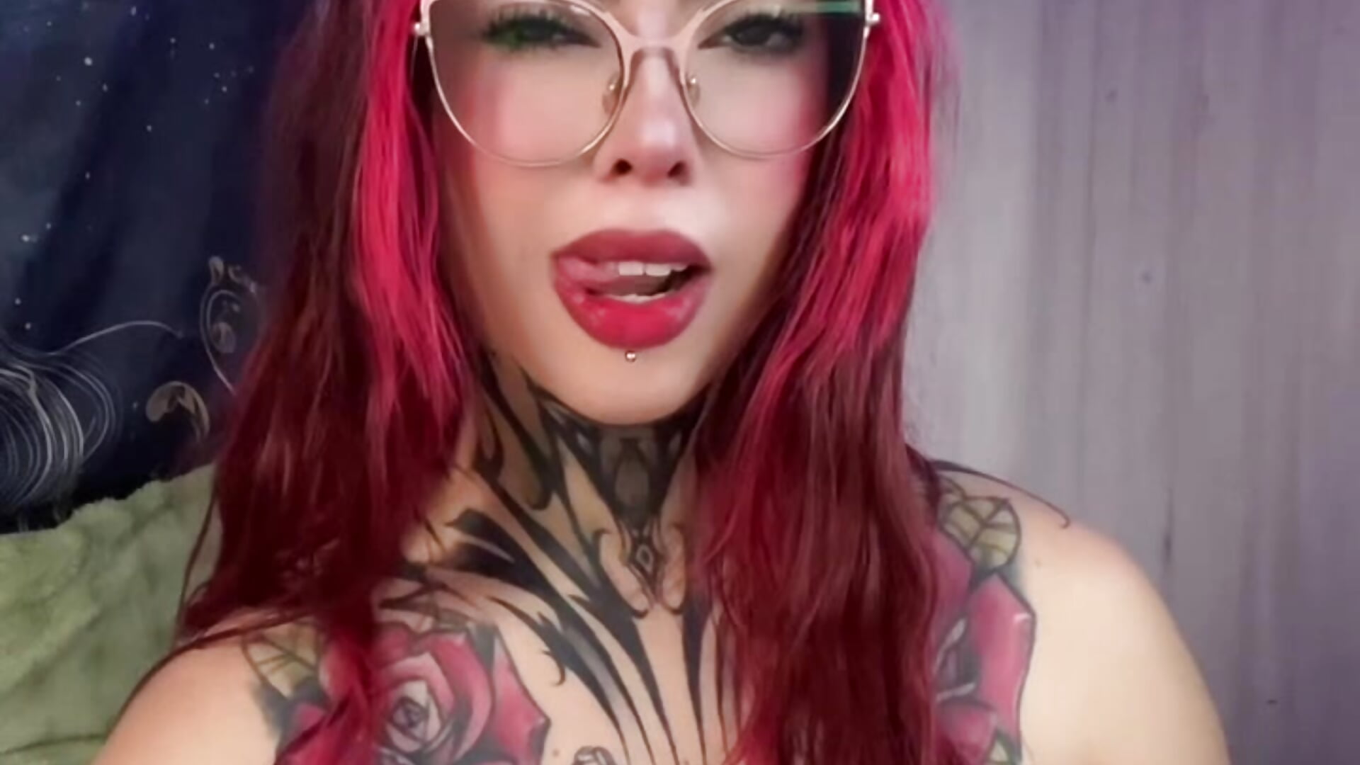 On fire baby 🔥 🥵 - video by aphroditebloom cam model