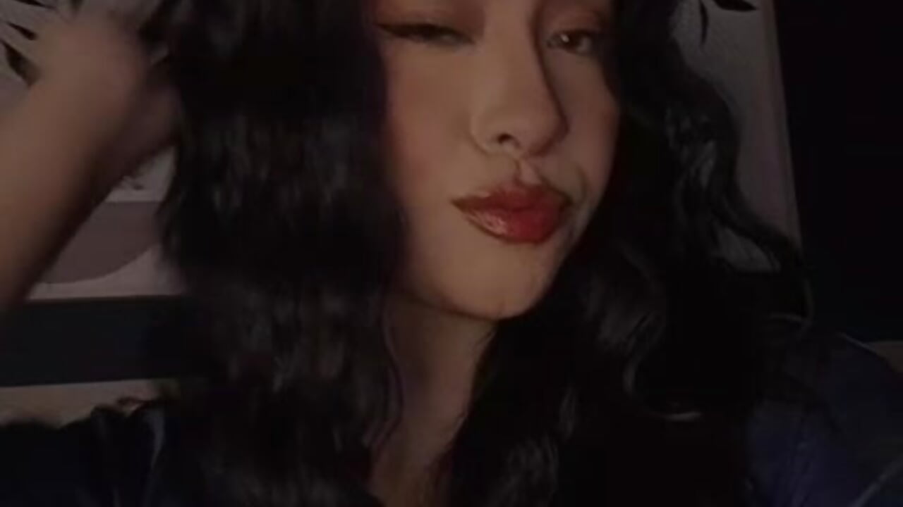 💋😋 - video by SarahMiler_ cam model