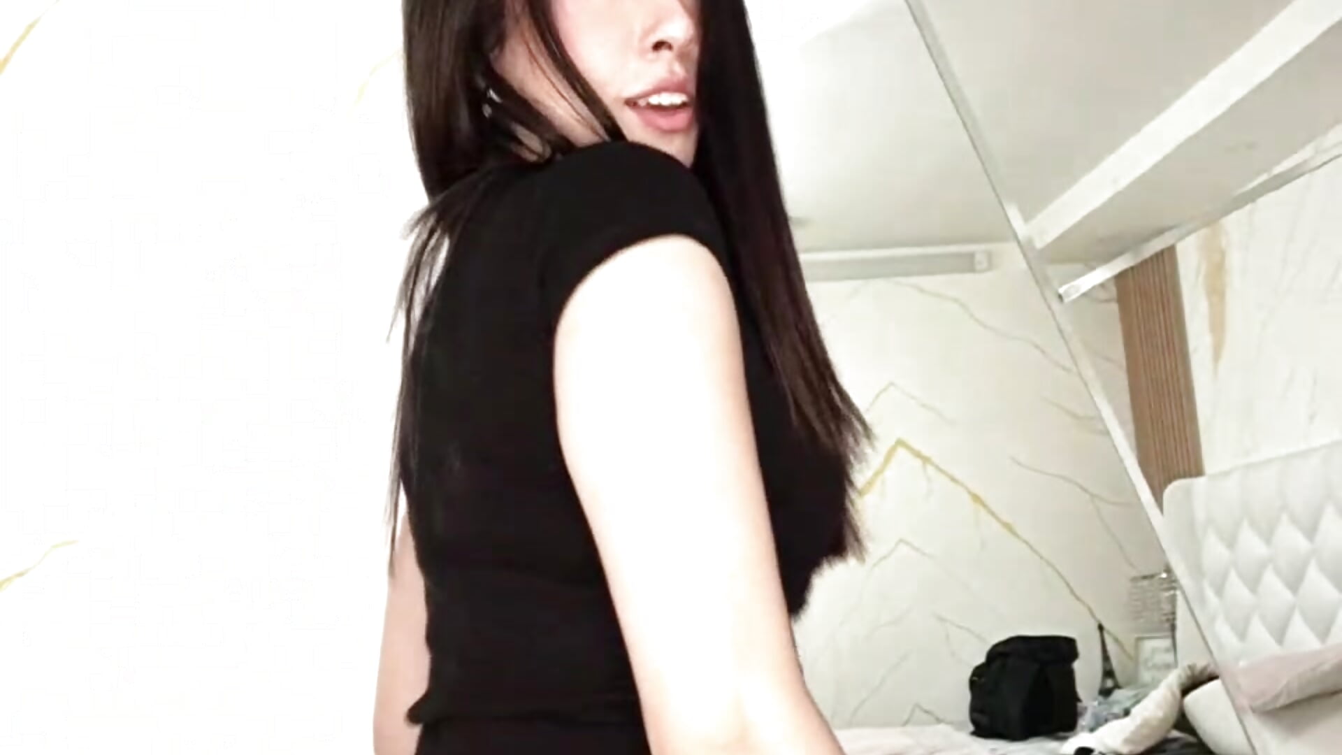 😈✨ - video by SarahMiler_ cam model