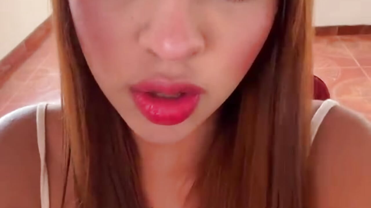 🥵 - video by karol_cb cam model