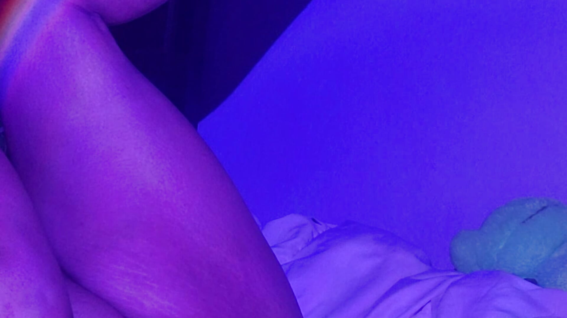 Tail Time - відео від вебкаммоделі 8Chaos8