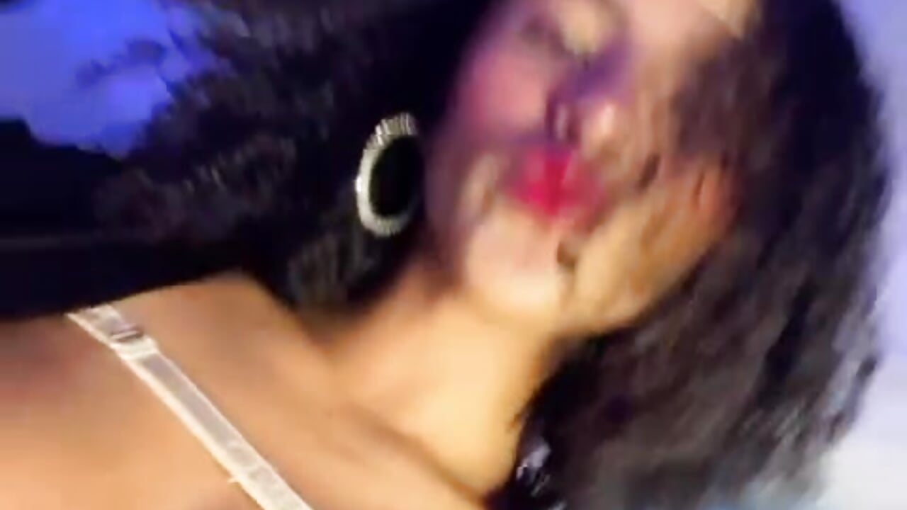 WhatsApp Video 2025-08-20 at 2,29,19 PM (1) - video by Mia_sweet80 cam model