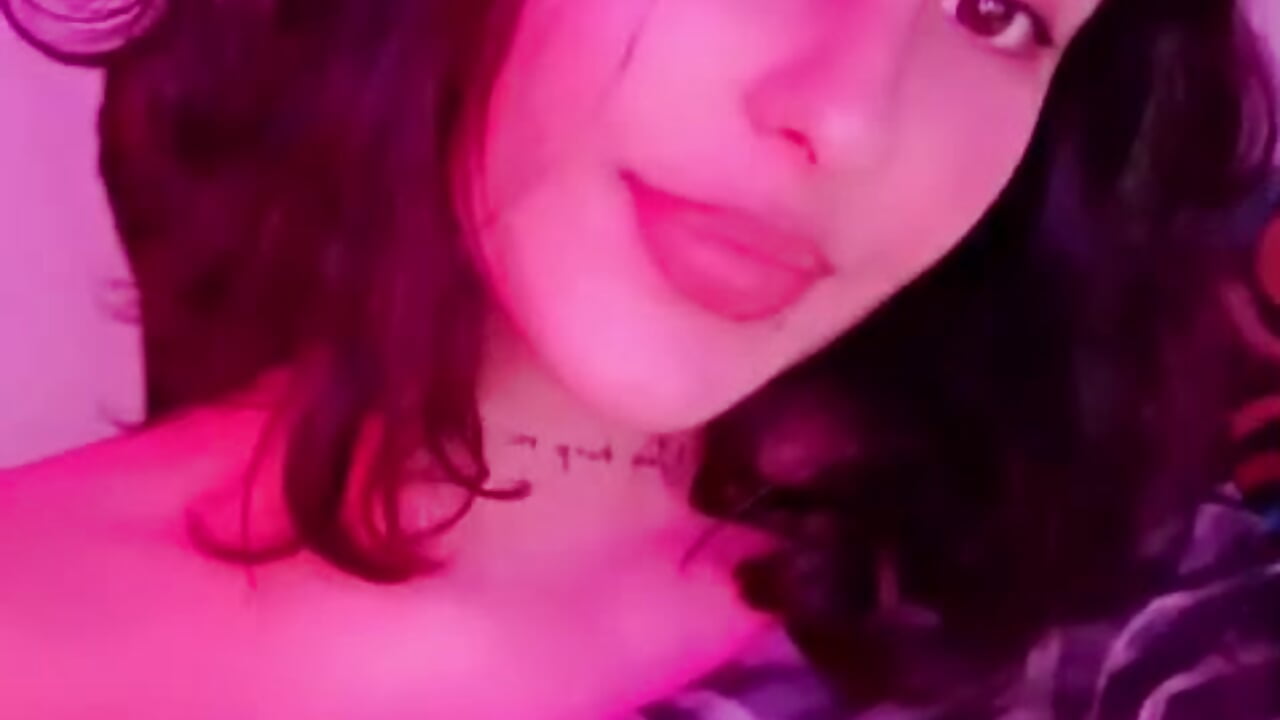 11082025 - vídeo de allysy_nc modelo de câmara