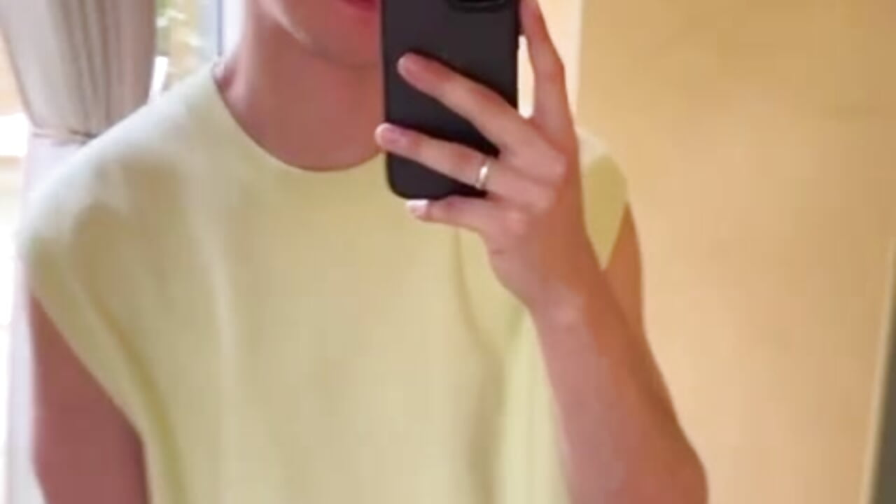 WhatsApp Video 2025-04-29 at 1,51,35 PM - kyron__jobs adlı kamera modelinin videosu