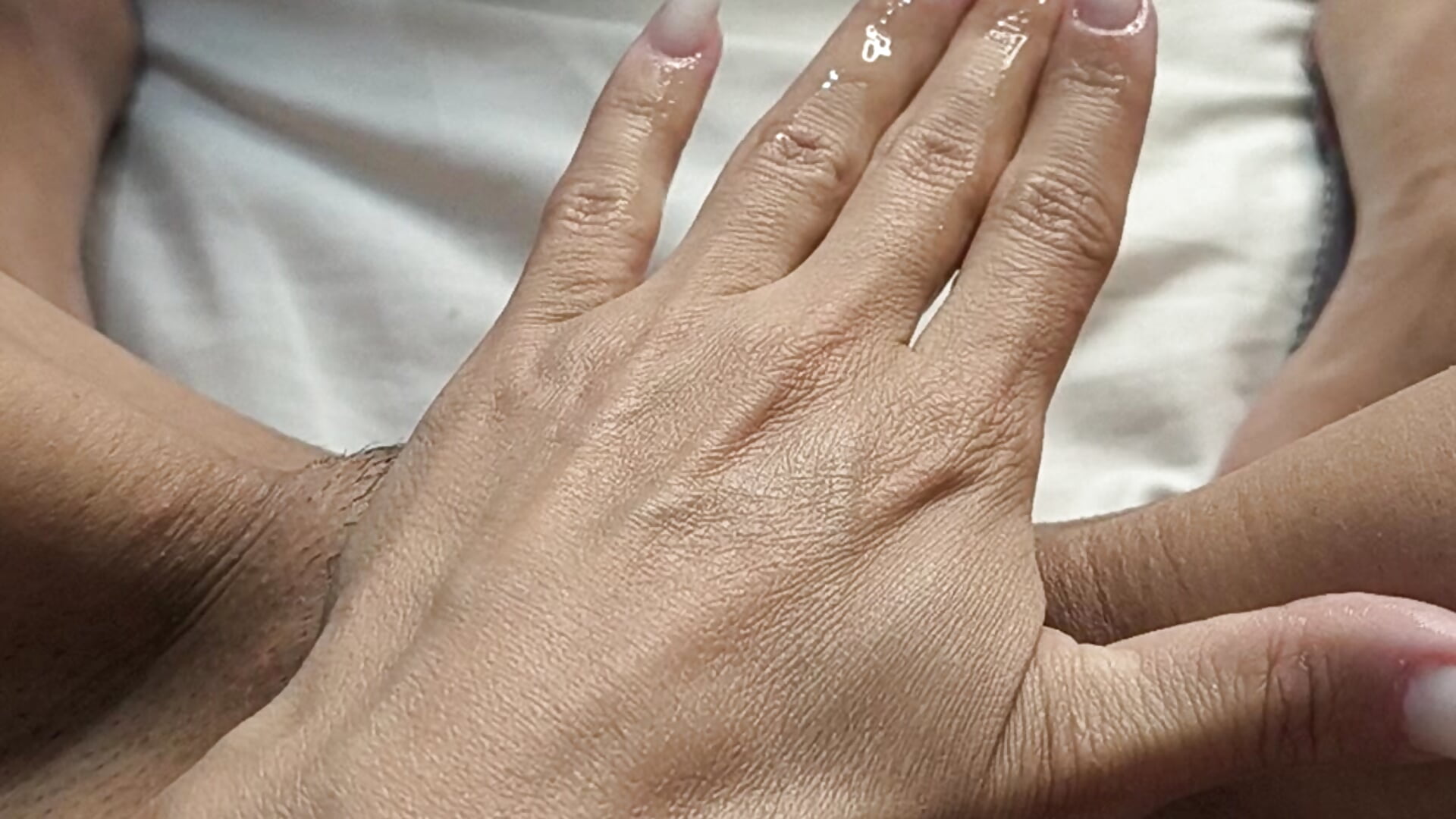 Melzinho gostoso - video by AnaLuxJulia cam model
