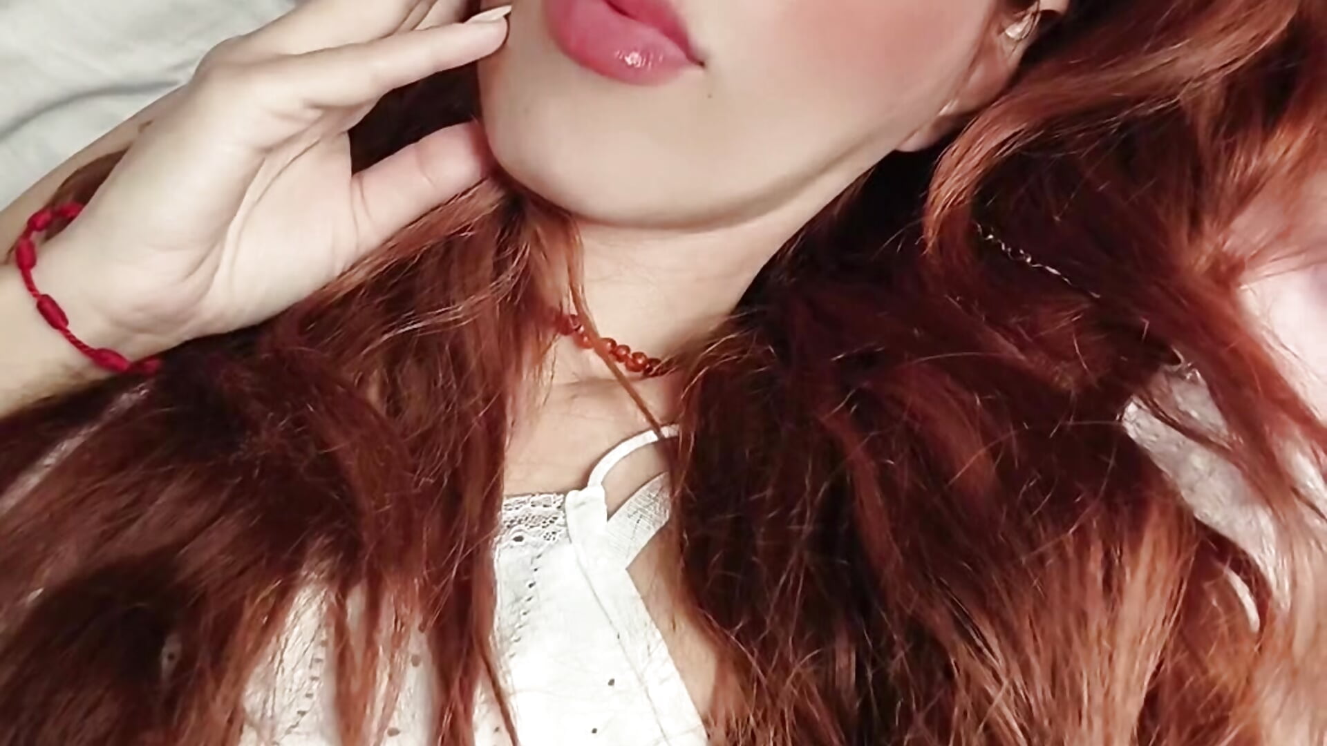 1000726758– AnaLuxJulia kameramodell videója