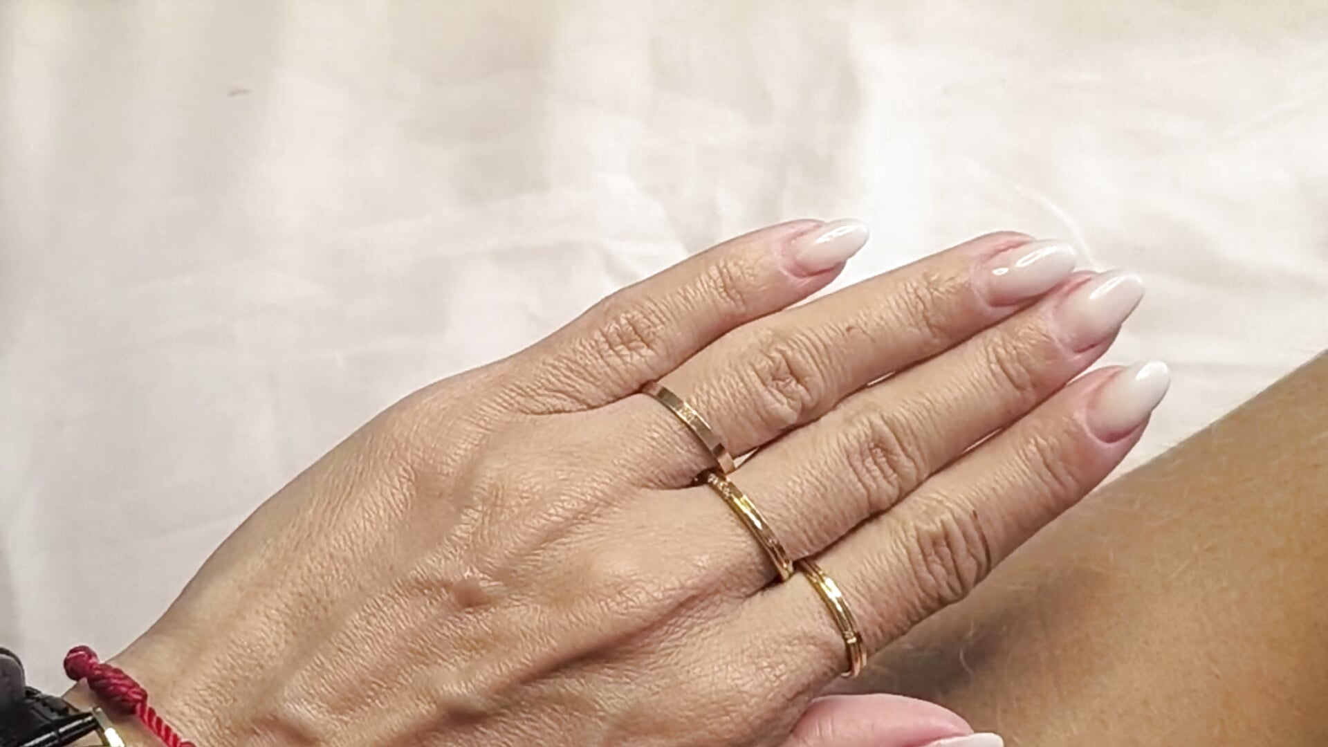 1000100188 - 視頻由 AnaLuxJulia 主播提供