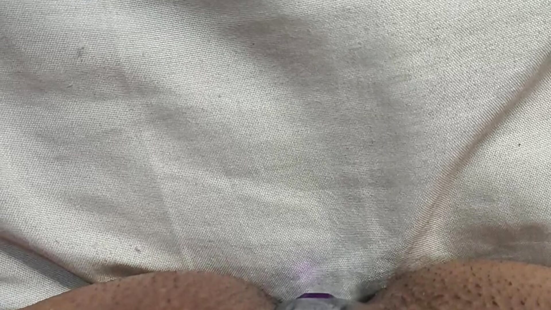 Bucetona peluda super melada - video by AnaLuxJulia cam model
