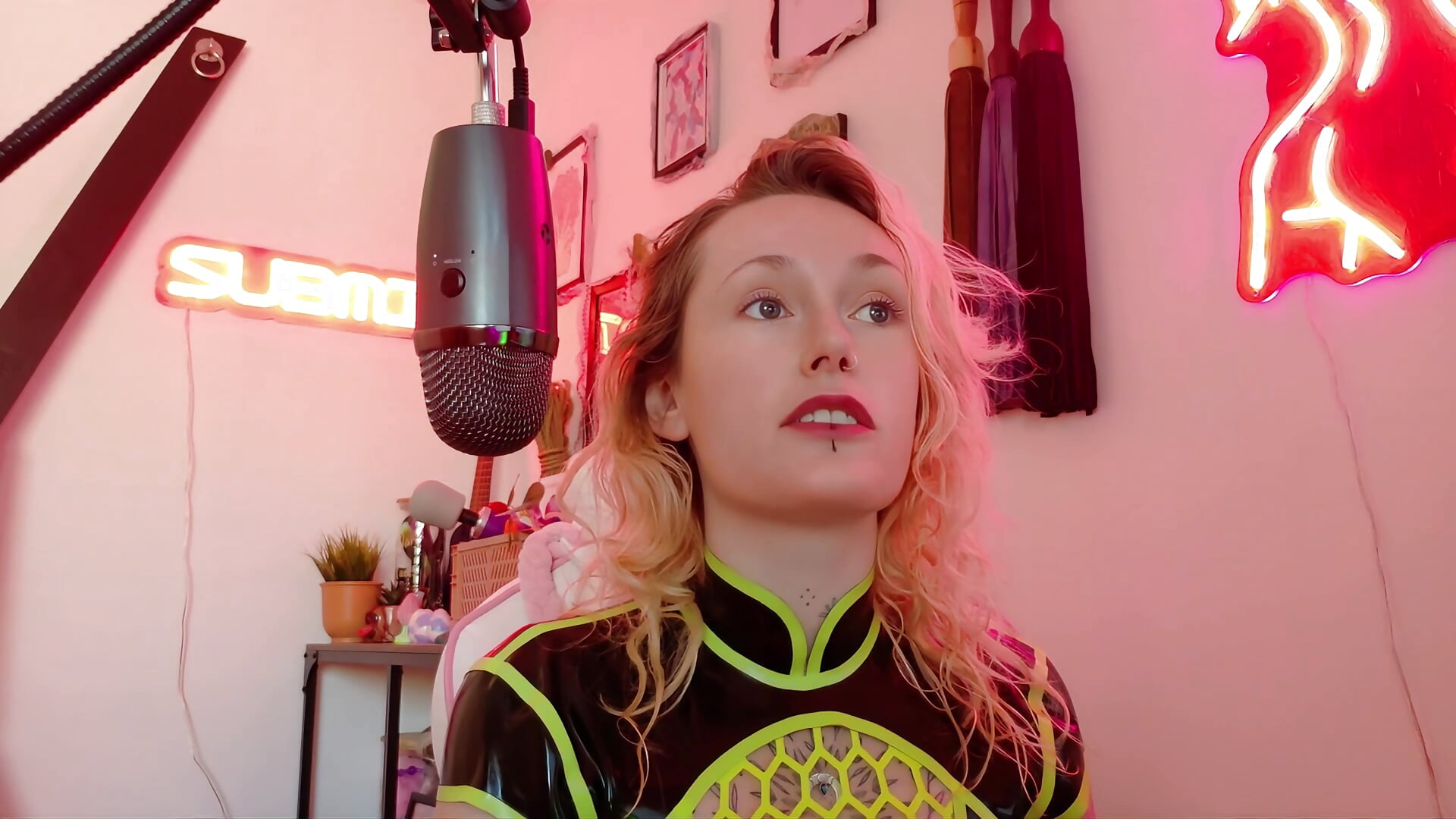 Surrender practice for submissives - video av Goddess_saski cam model