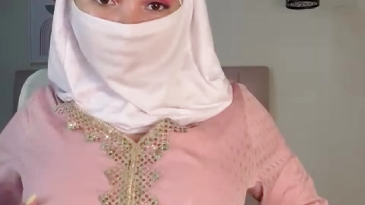 Kiss - video by Yara_Rubab cam model