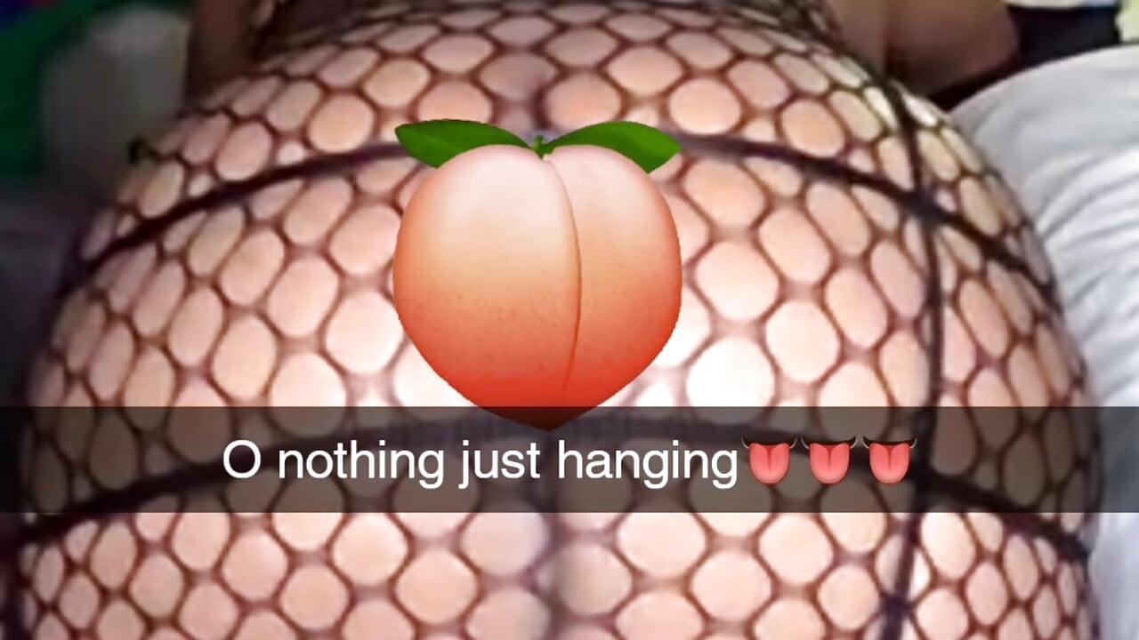 Come eat😝😝💋 - video by shecockts cam model