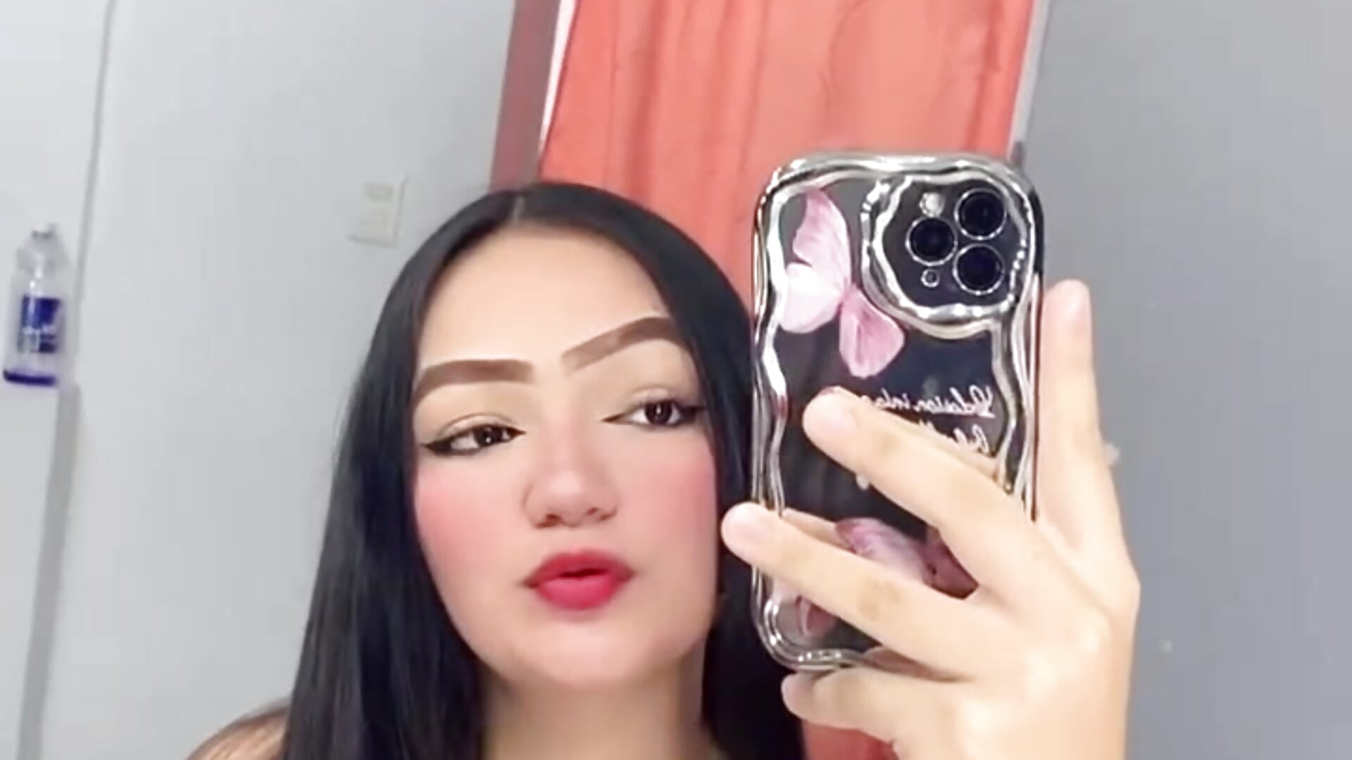 KISESS 💋 – видео вебкам-модели Dana-Alabi