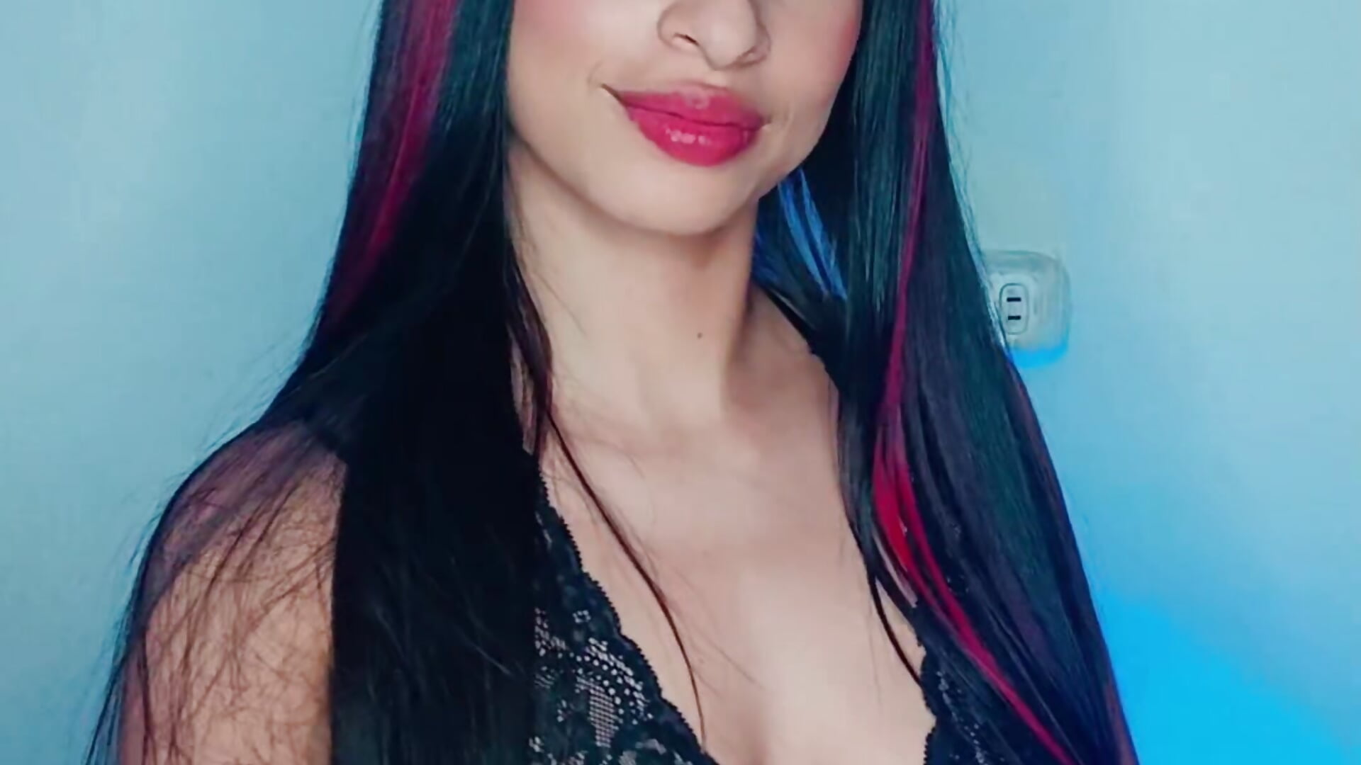 🥰 - video by issis22 cam model