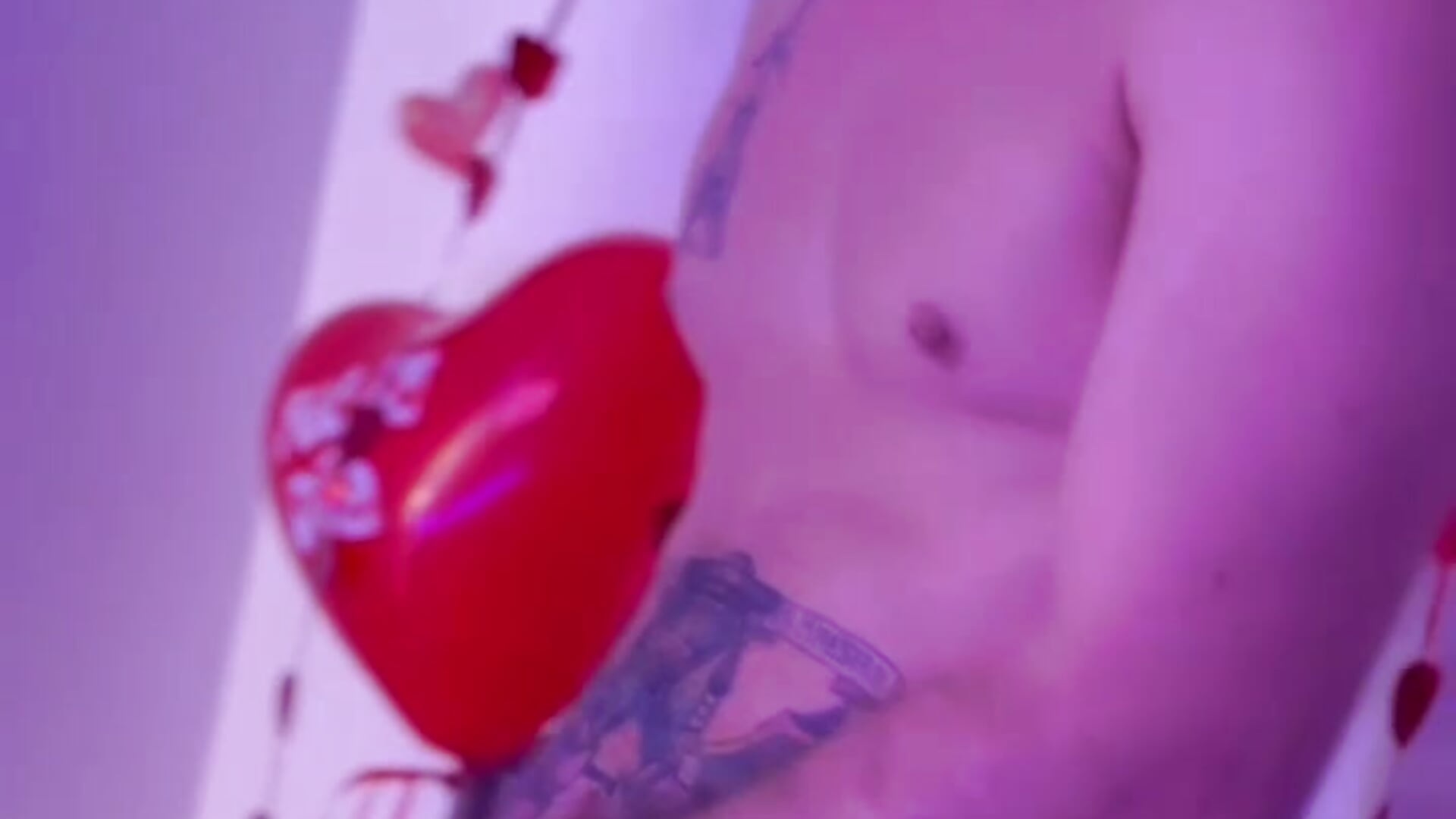 HAPPY VALENTINE'S DAY MY BOYS 💘😈 - video av leosexboy_ cam-modell