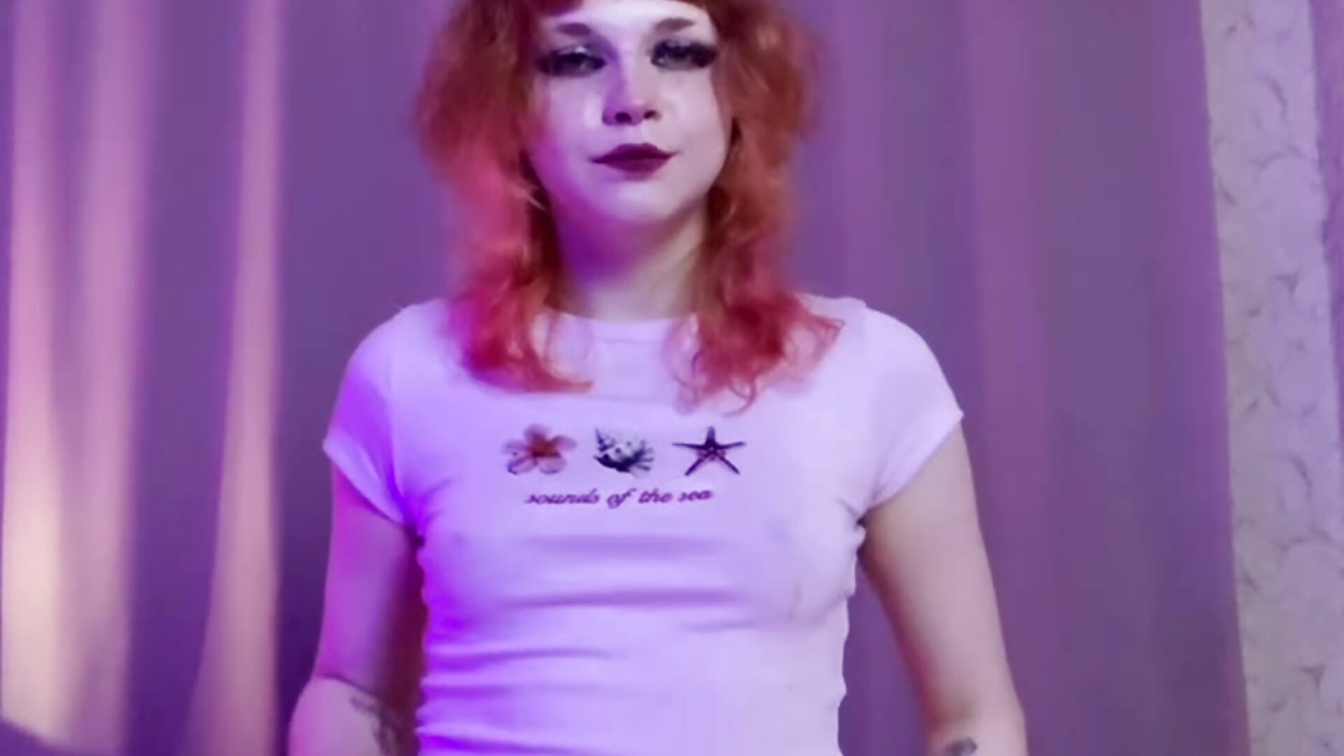 I show my tattoo - video by furi_crecks cam model