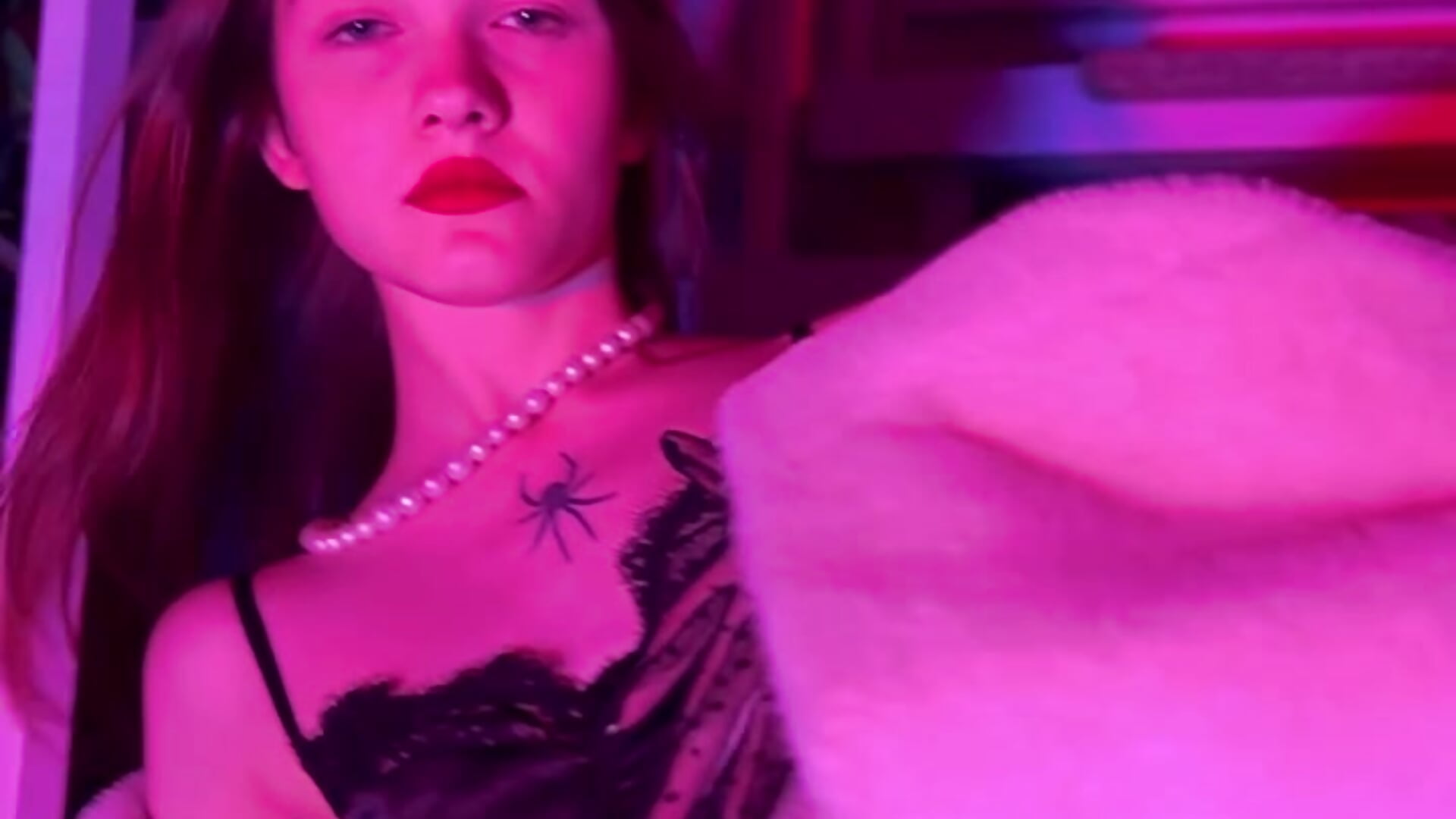 Mysterious charm👠💋 - video van MichelleRoux cam-model