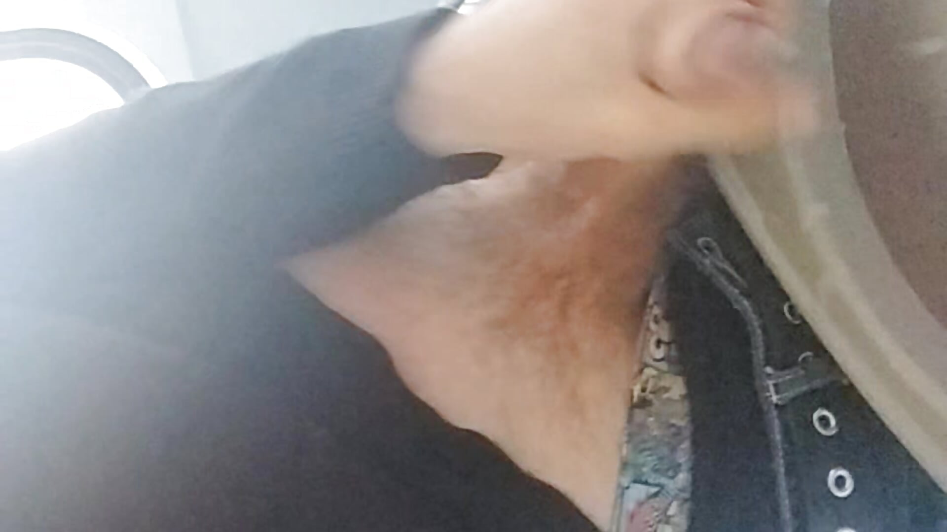 Cum at train - video by Zakapiorek07 cam model