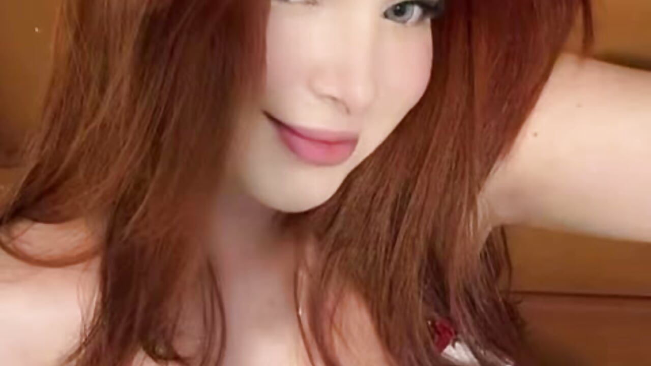 Look at me closely... I'm your new craving 😈🍒🔥 - vídeo de Amy_ruizz modelo de câmara