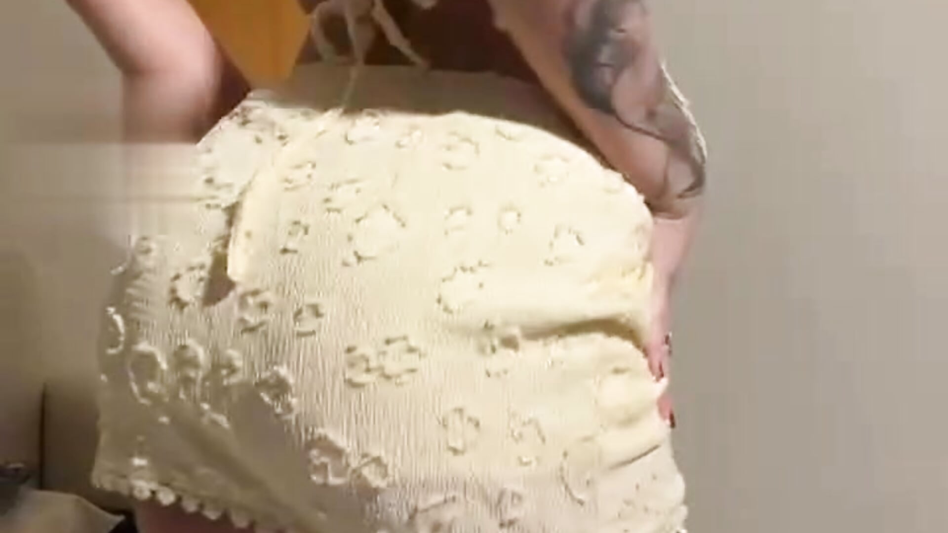 A sexy little dance and an ending that will leave you wet 🍑😍😈 - vídeo de Amy_ruizz modelo de câmara