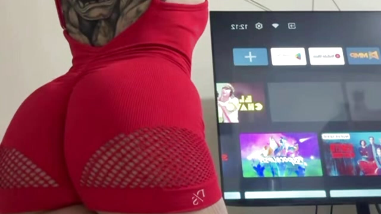 Curves, ink, and temptation 🍑🥵😍 - فيديو من Amy_ruizz موديل الكام