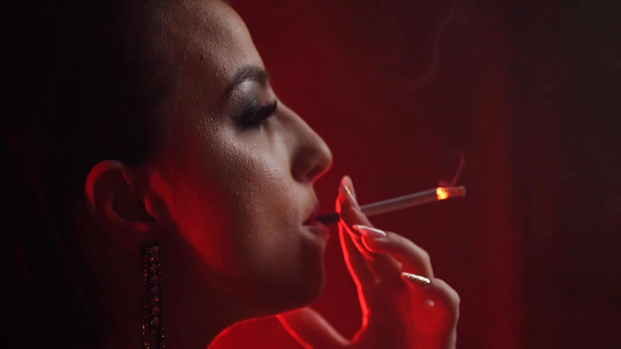 Beauty That Makes You Weak - vidéo du modèle de showcams VivianReeve