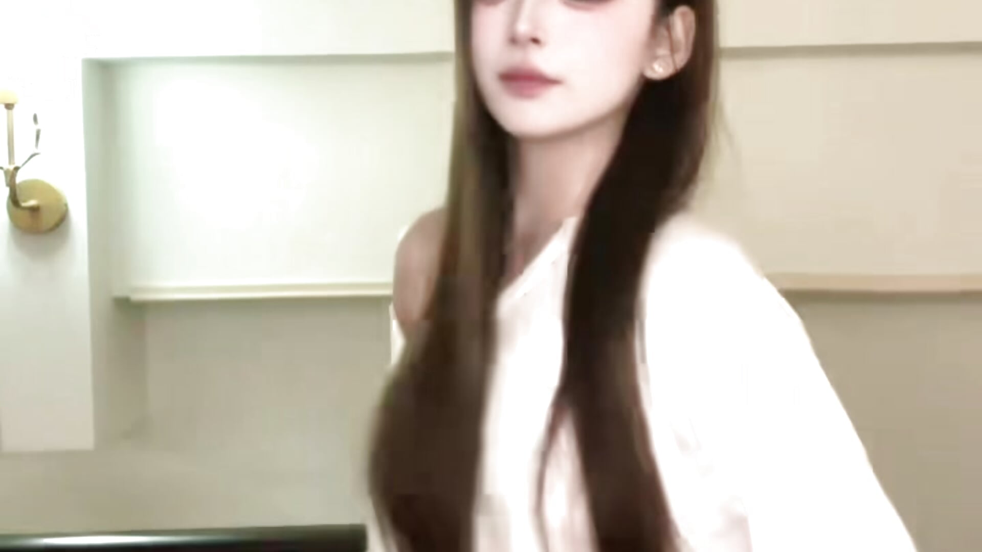 小雅~ – видео вебкам-модели TNT-Sister