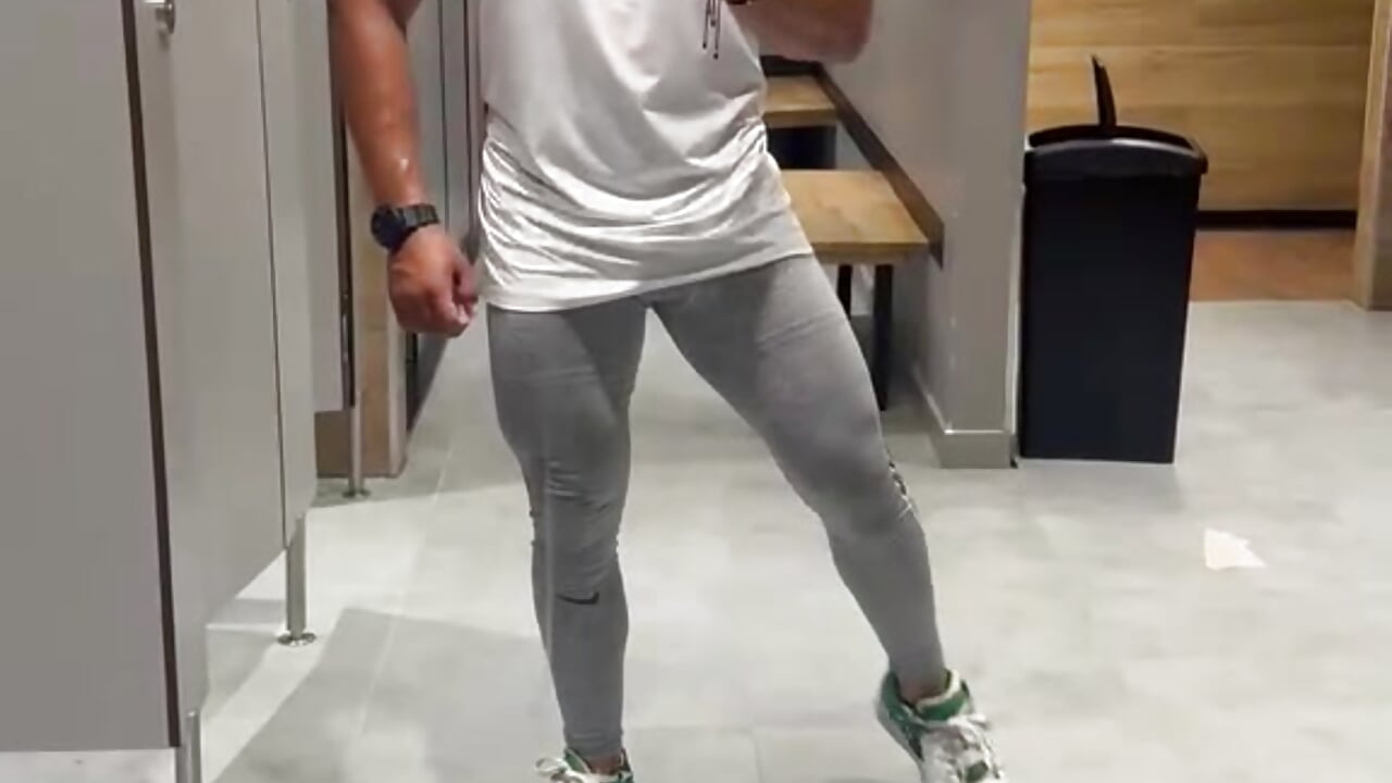 WhatsApp Video 2026-10-28 at 2,16,37 PM - วิดีโอโดย magnusclark