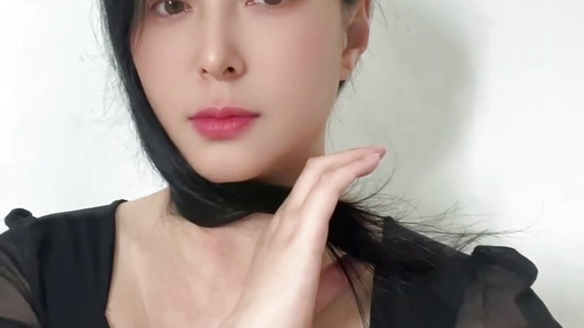 bb69d58ad5958851f4124e32b59cf236 - video by yueeraijj88 cam model