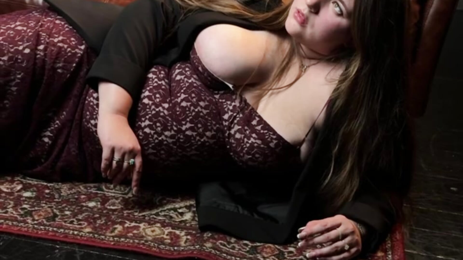 awwww - video by Chloee_White cam model