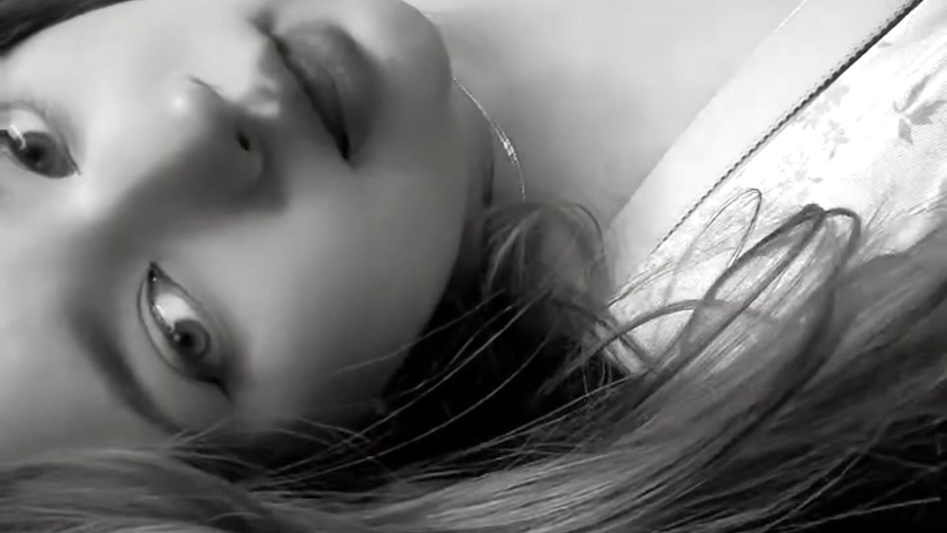 Hi Hi - βίντεο μοντέλου Chloee_White