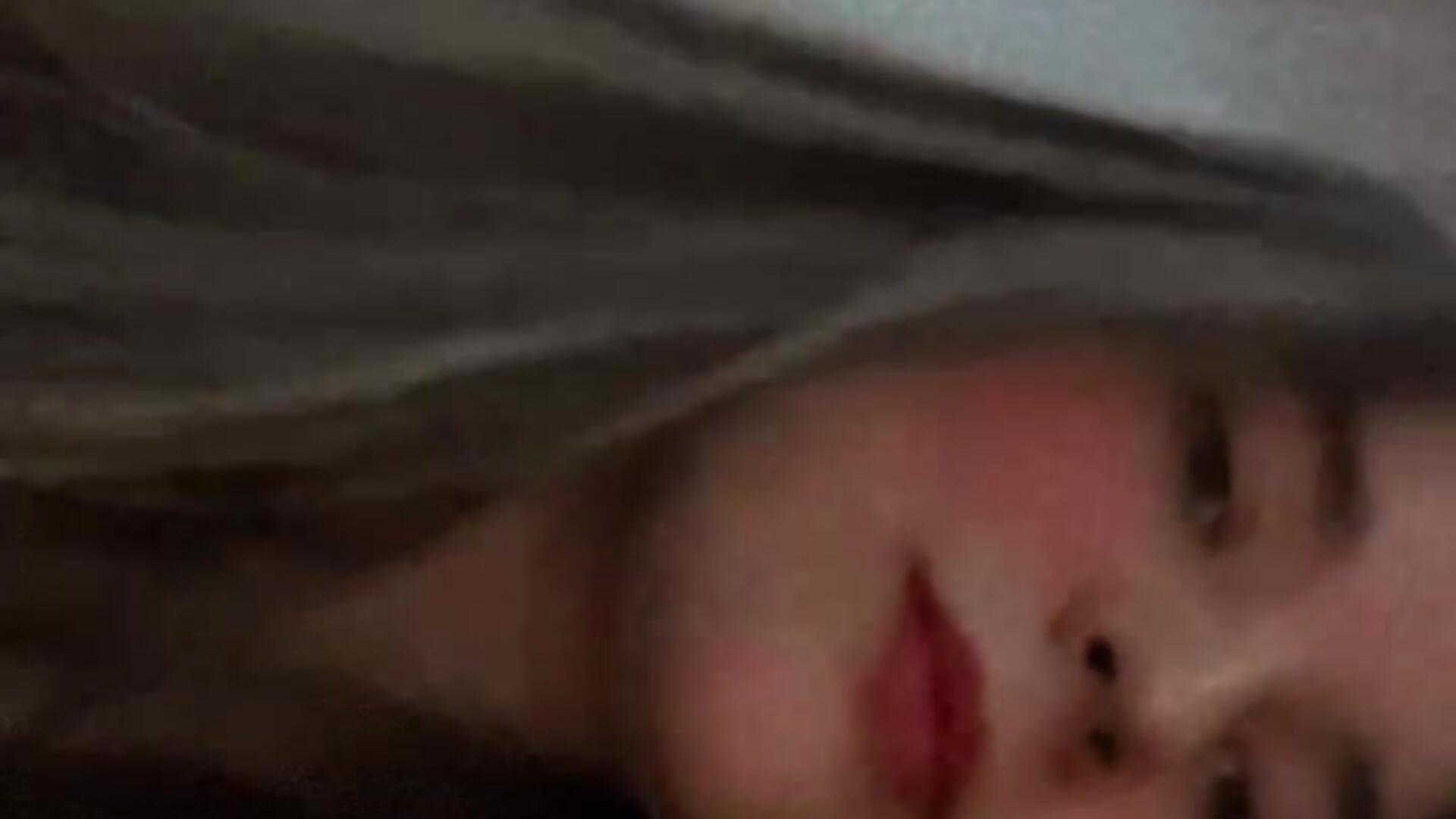 <33 - video by Chloee_White cam model