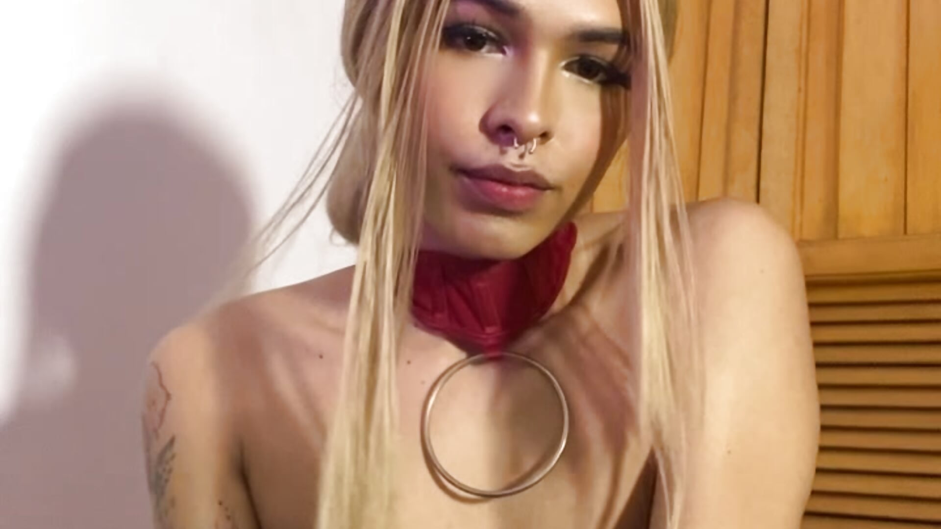 Red sexy girl - doll_celestets 캠 모델의 동영상