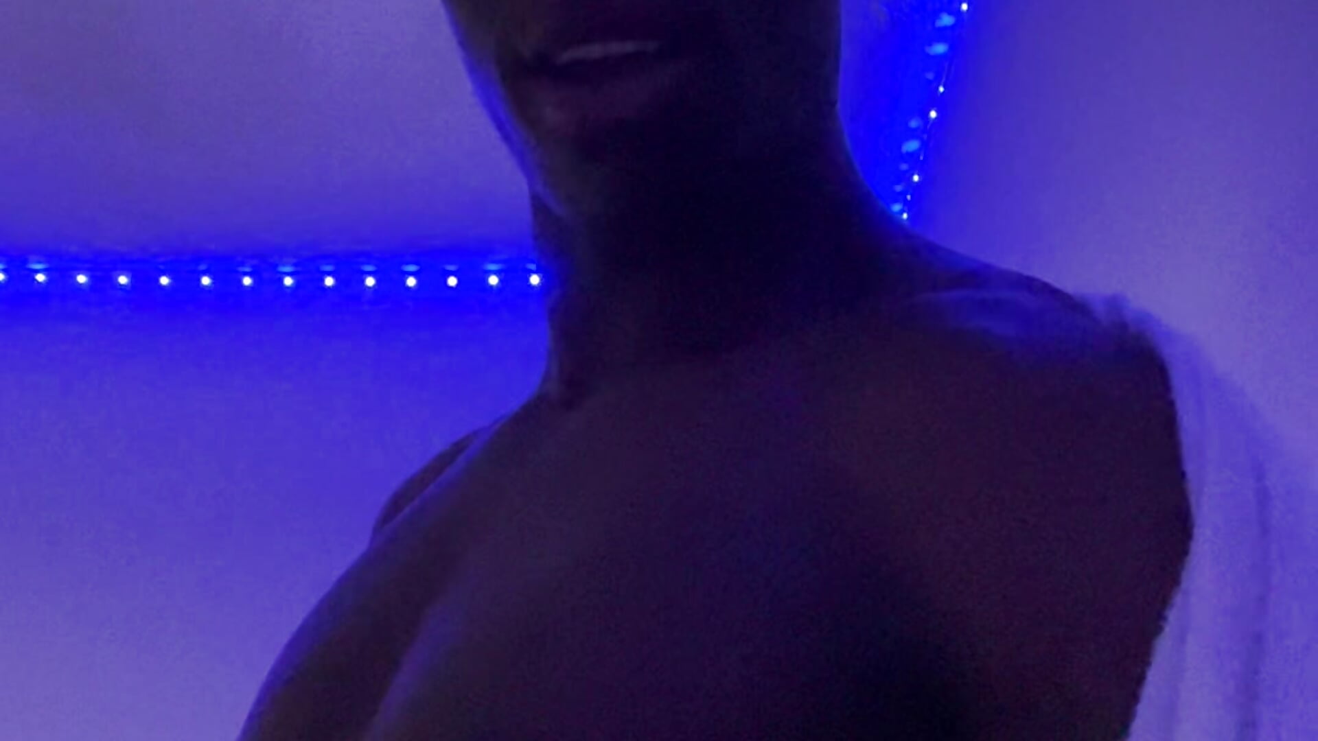 welcome my room - video di CharlesBrown_ modella di cam