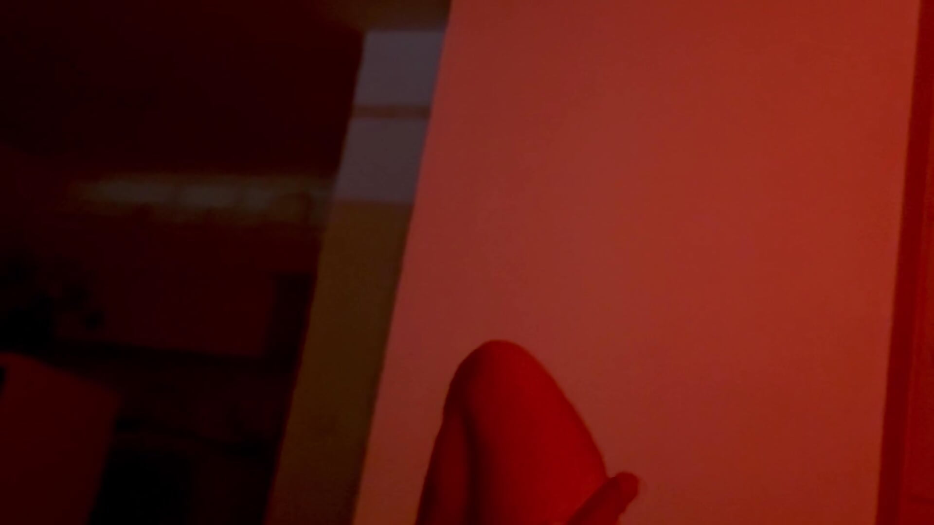 Jerk off in red ligth - sweettaaron01 캠 모델의 동영상