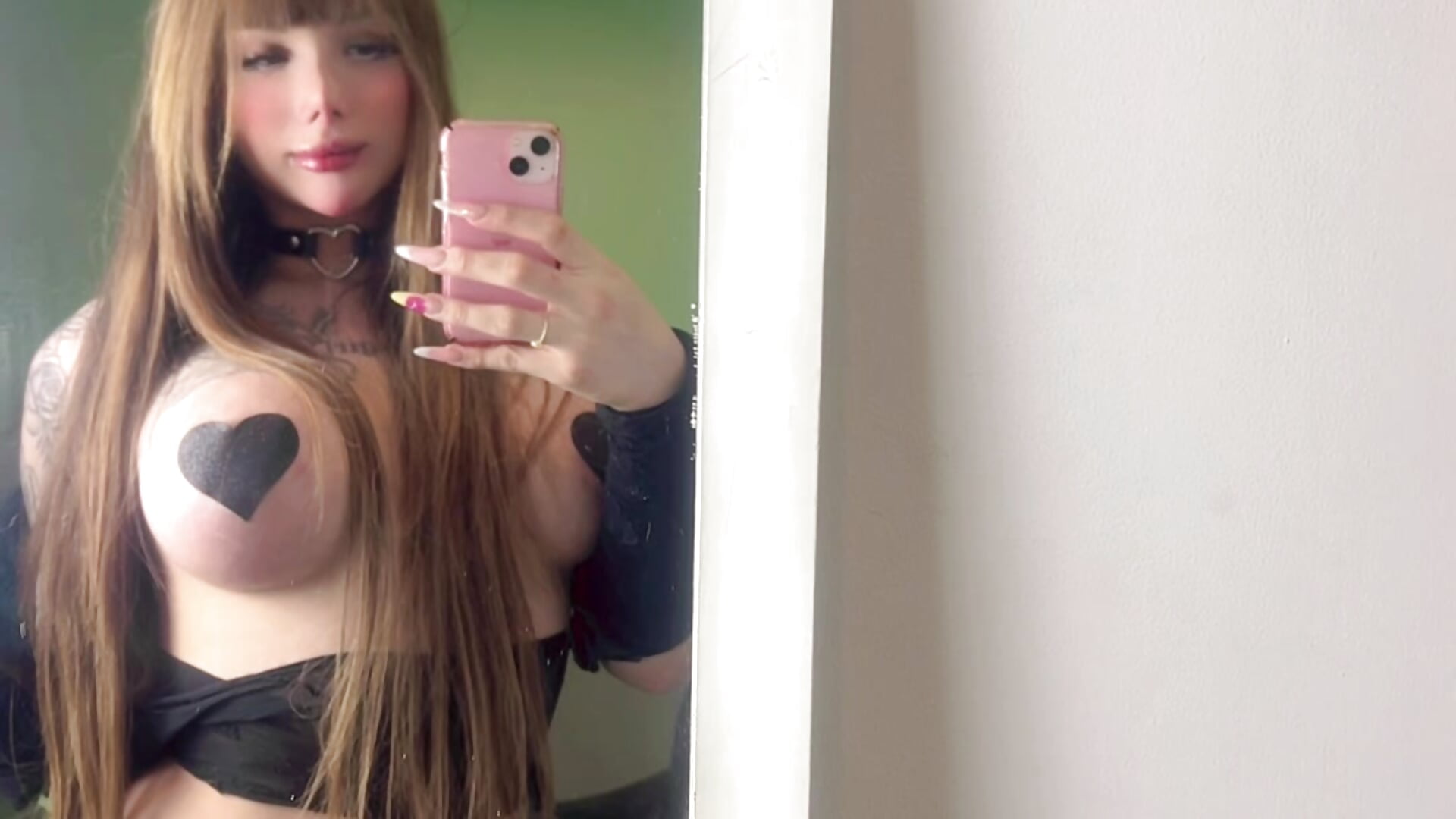 388c056a5d634208b89430239871364b - відео від вебкаммоделі Scarbadgirl_