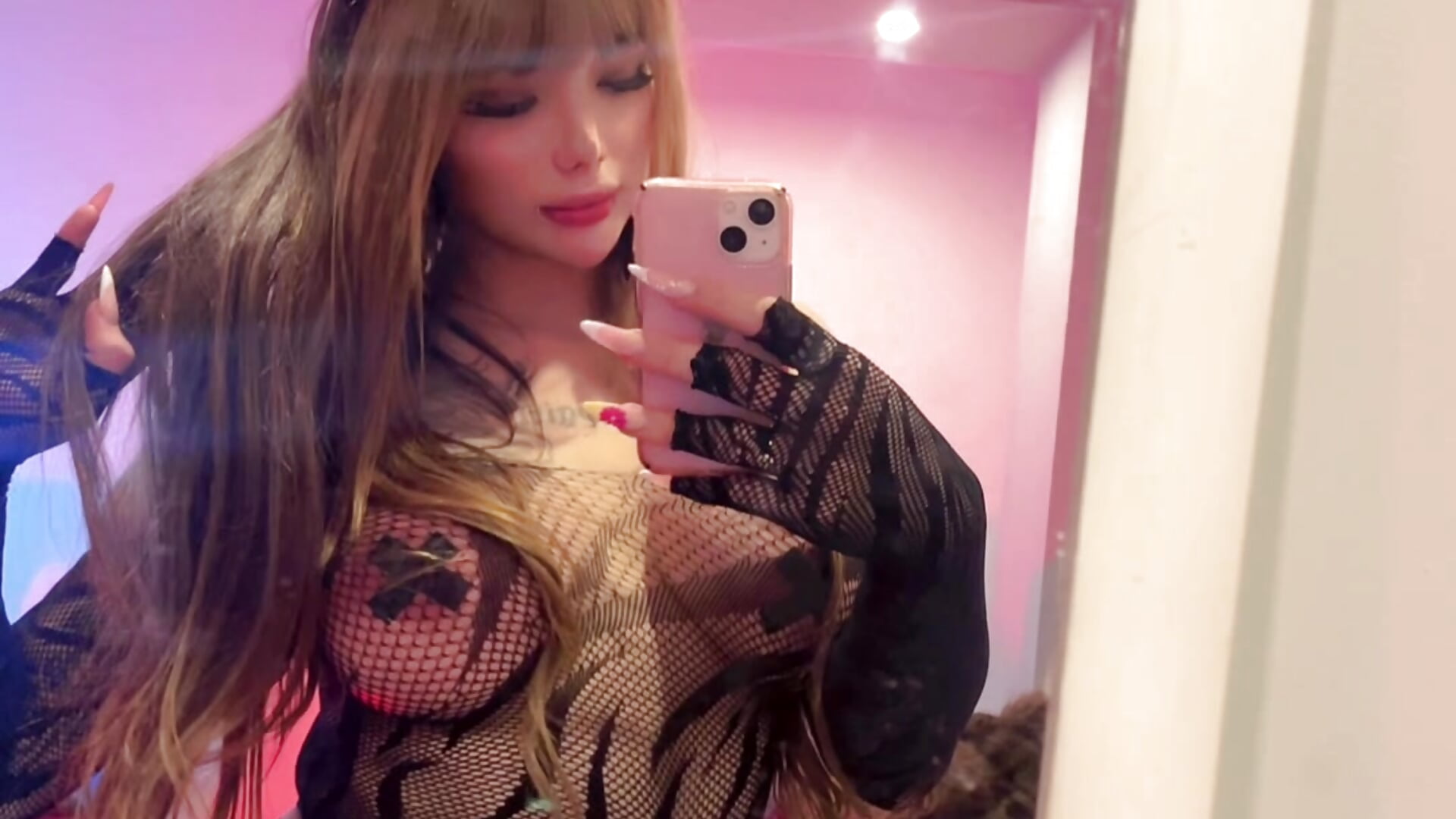 5ebb4a0970bd40e885b39634a7408aa9 - відео від вебкаммоделі Scarbadgirl_