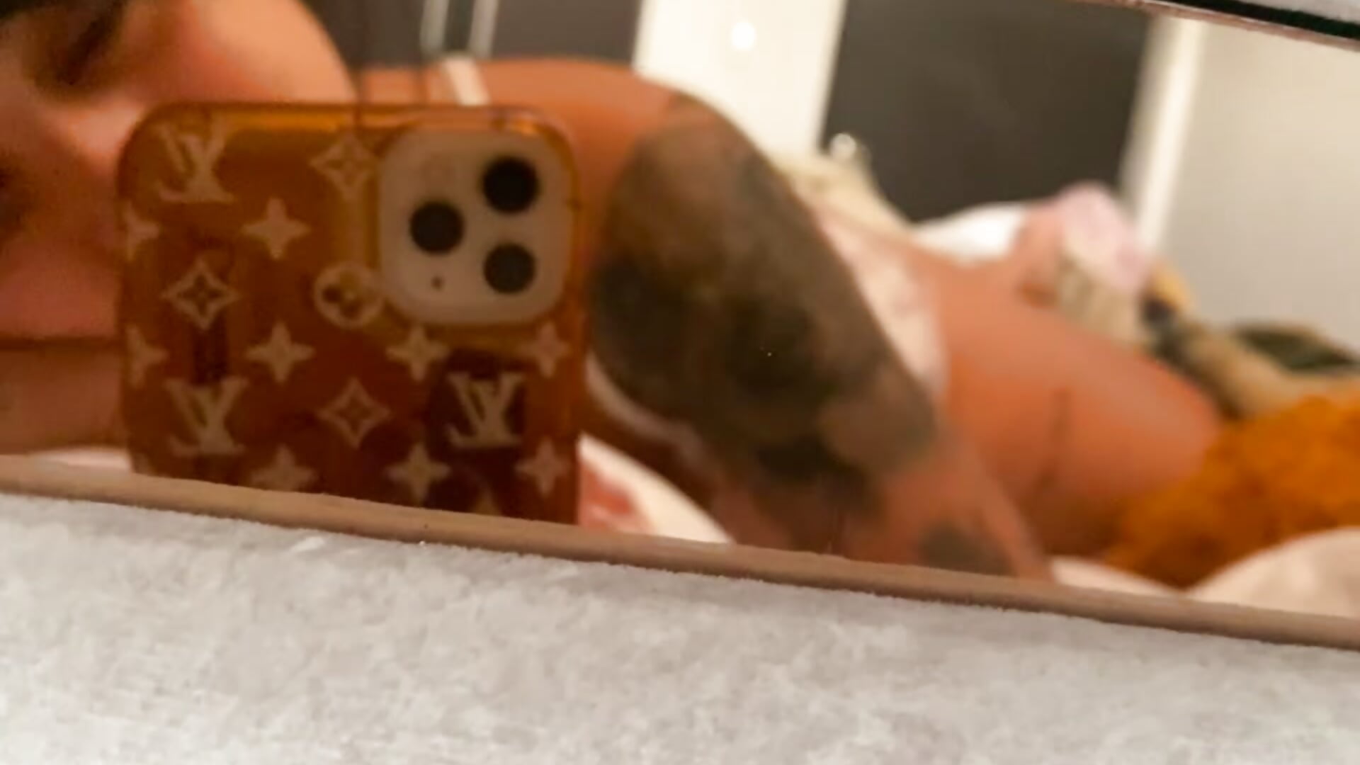 If these sheets could talk, you'd become a fan - video by freyja_sweet_ cam model