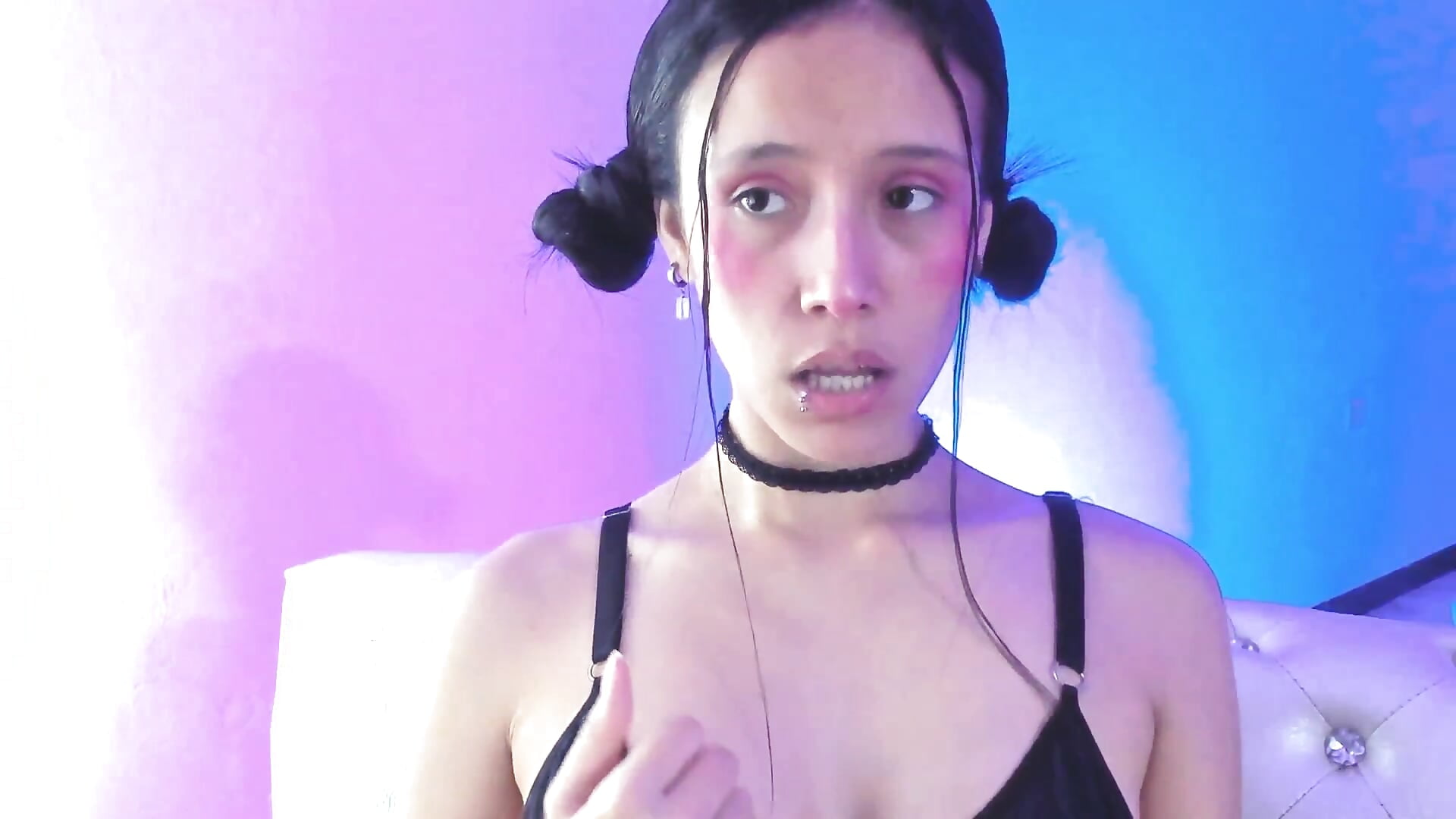 Put me red with your slaps 😏🥵 – video af alicemoon__ cam-model