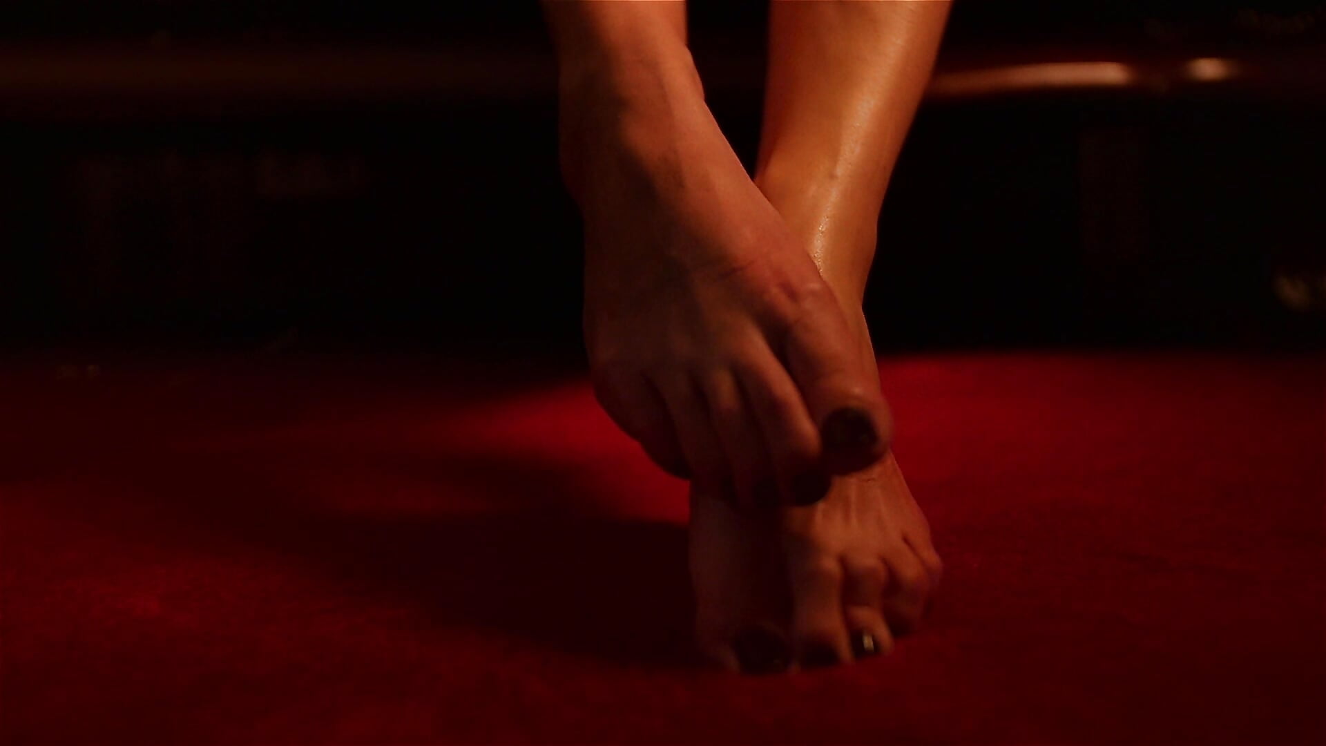 Savage Nights - video di MistressWanda modella di cam