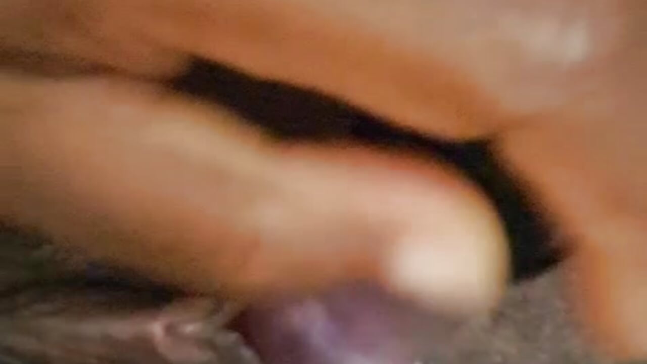 HOT - video by VikysDavis cam model