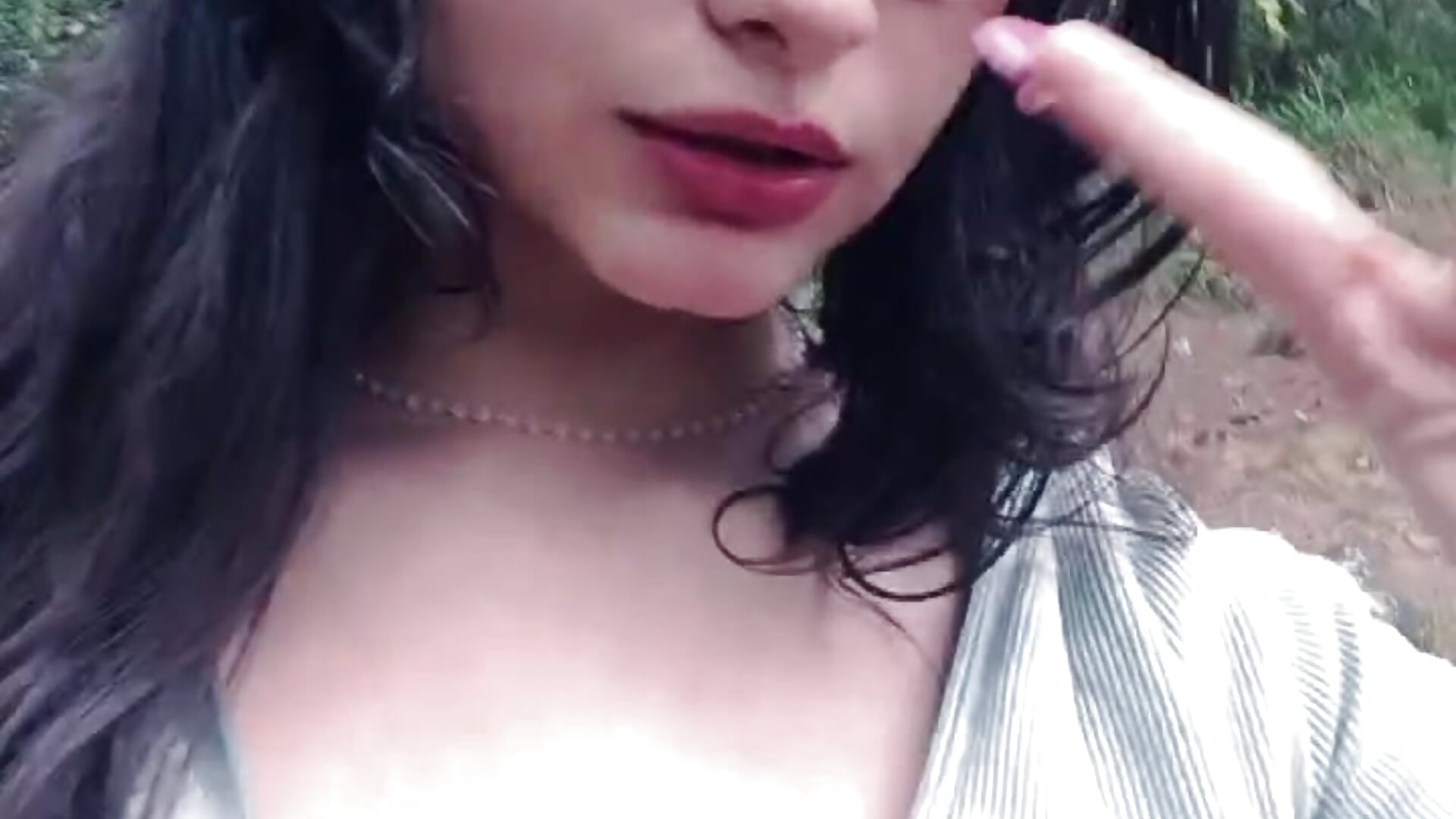🌲 outdoors - video di Maki_sins modella di cam