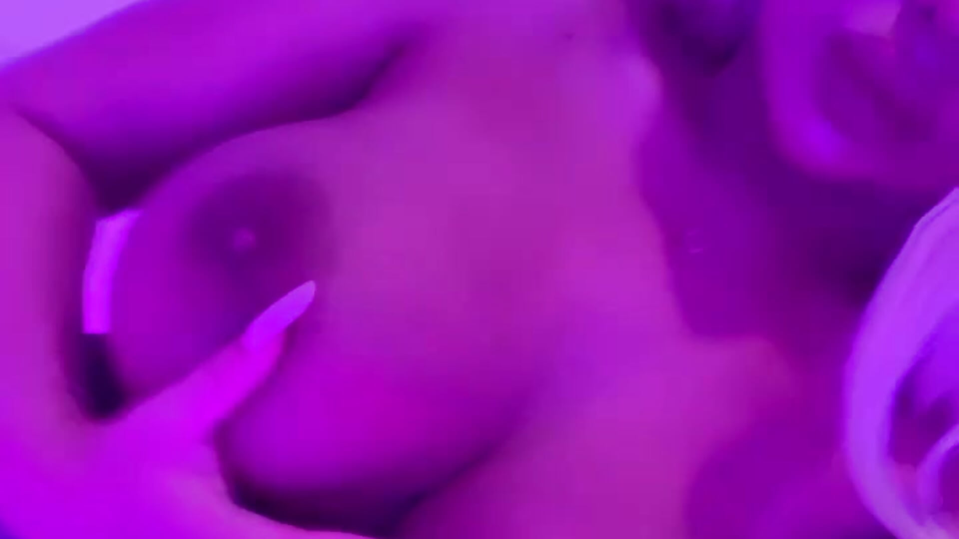 Sarah-Stone - βίντεο μοντέλου Sarah-Stone