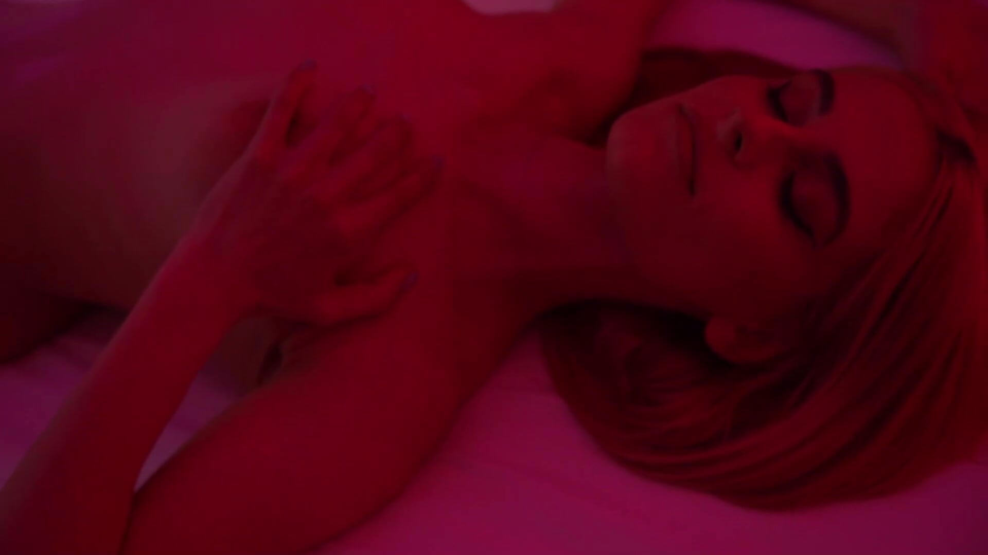 enjoy me naked - відео від вебкаммоделі SelenaDaze