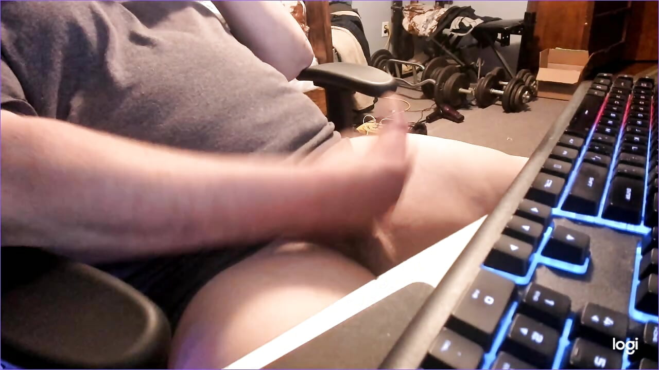 2023-05-01_23-46-52 - video by jimboaza123 cam model