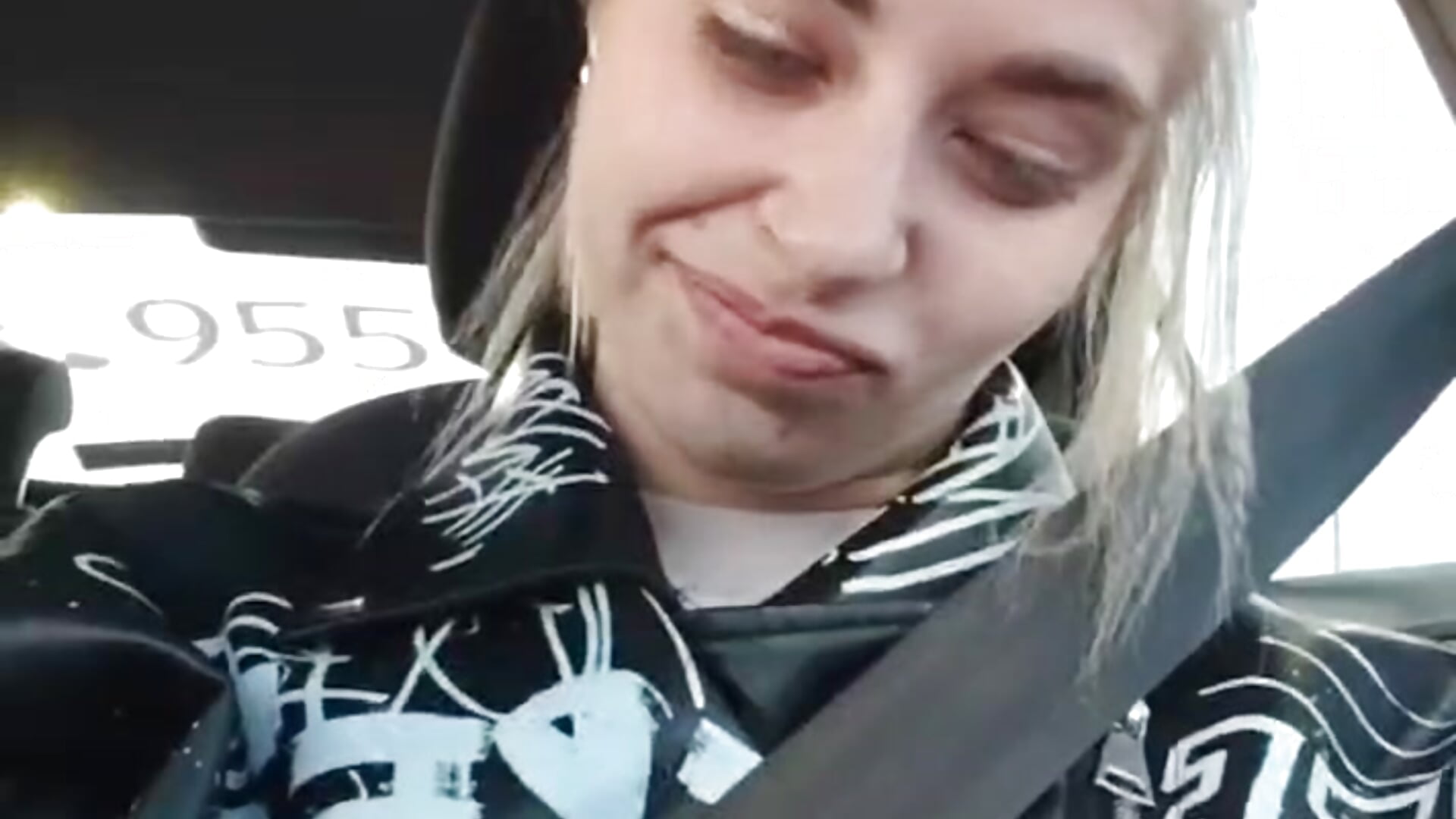 My cute smile face - video by MayCurless cam model